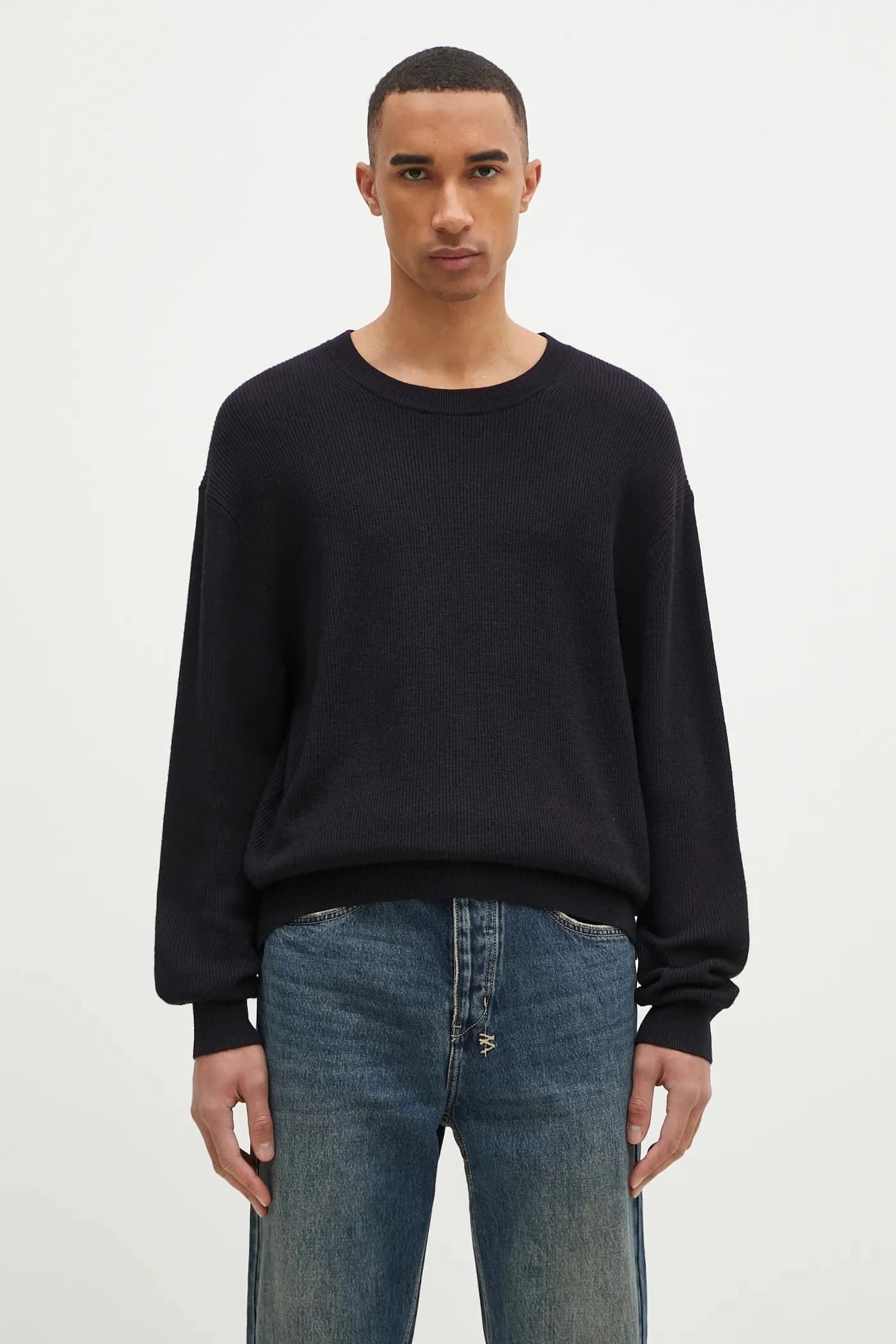 Шерстяной свитер