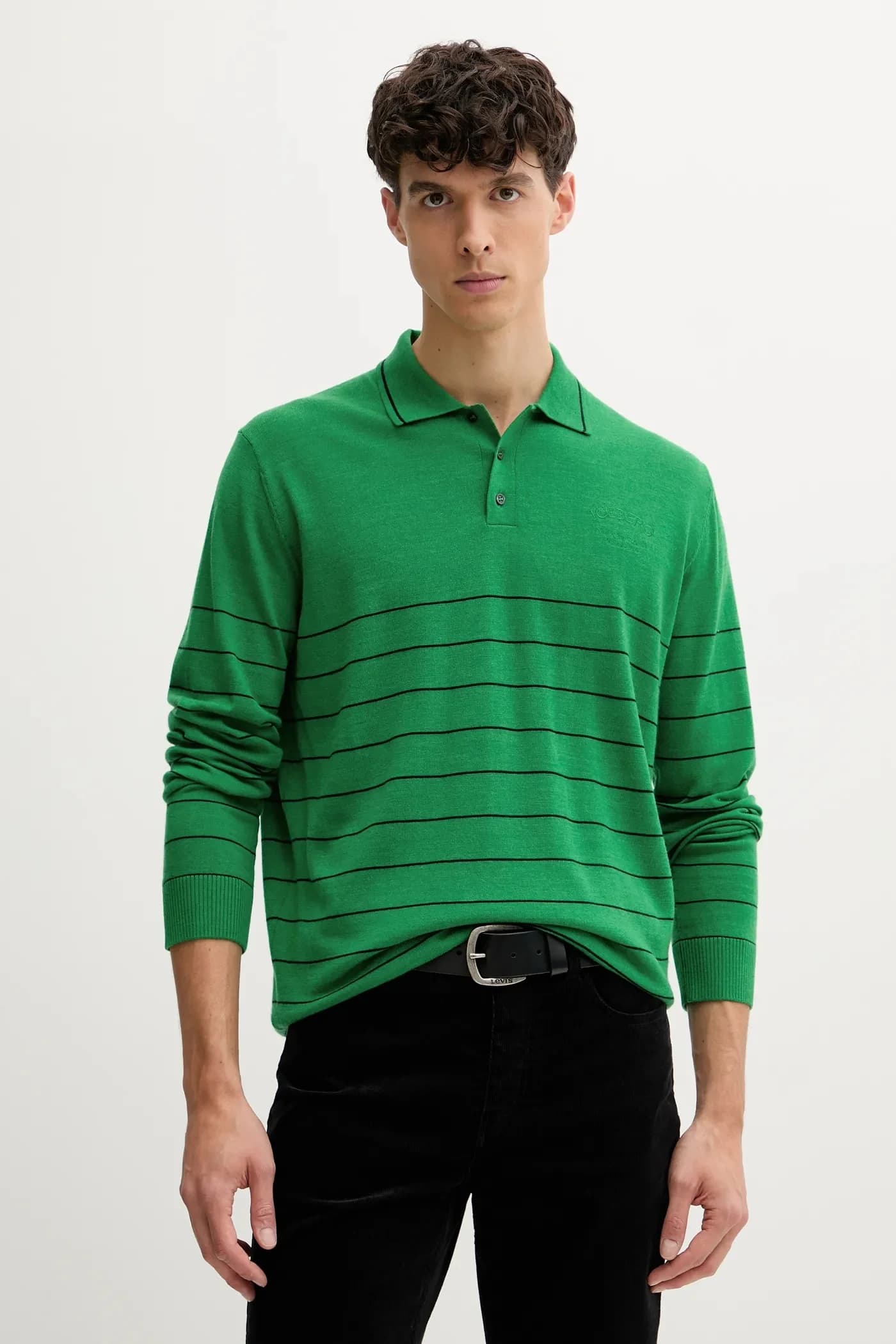 Шерстяной свитер