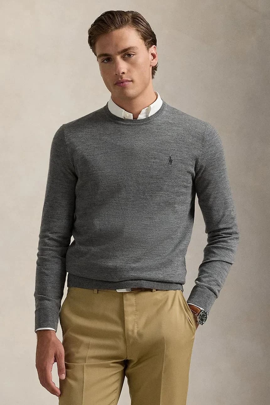 Шерстяной свитер