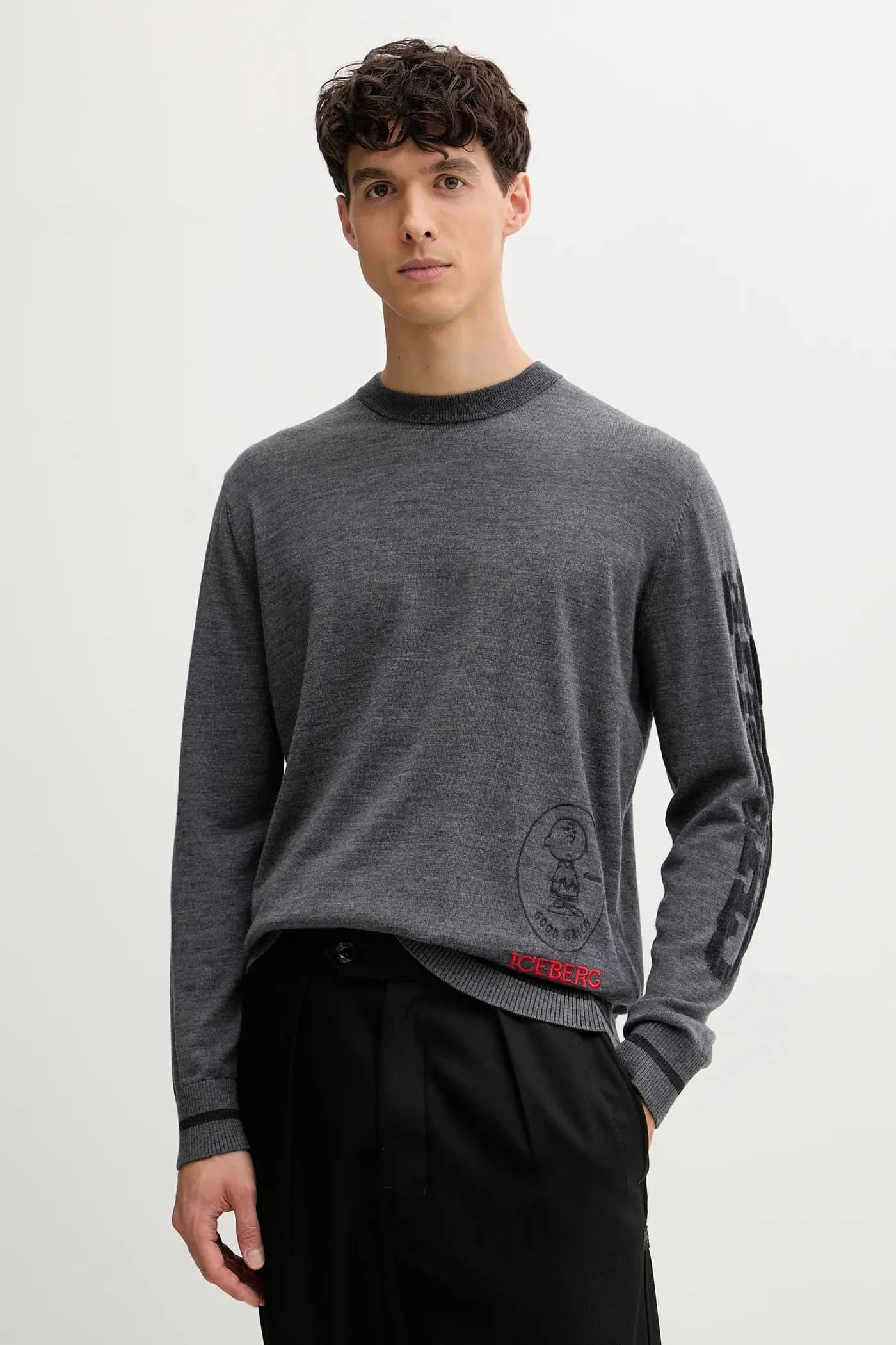 Шерстяной свитер