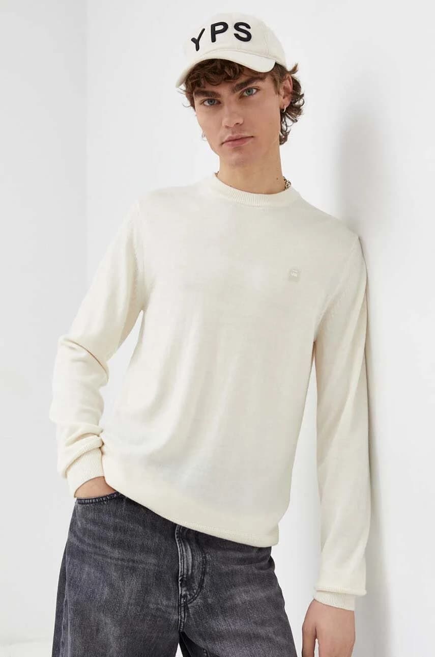 Шерстяной свитер