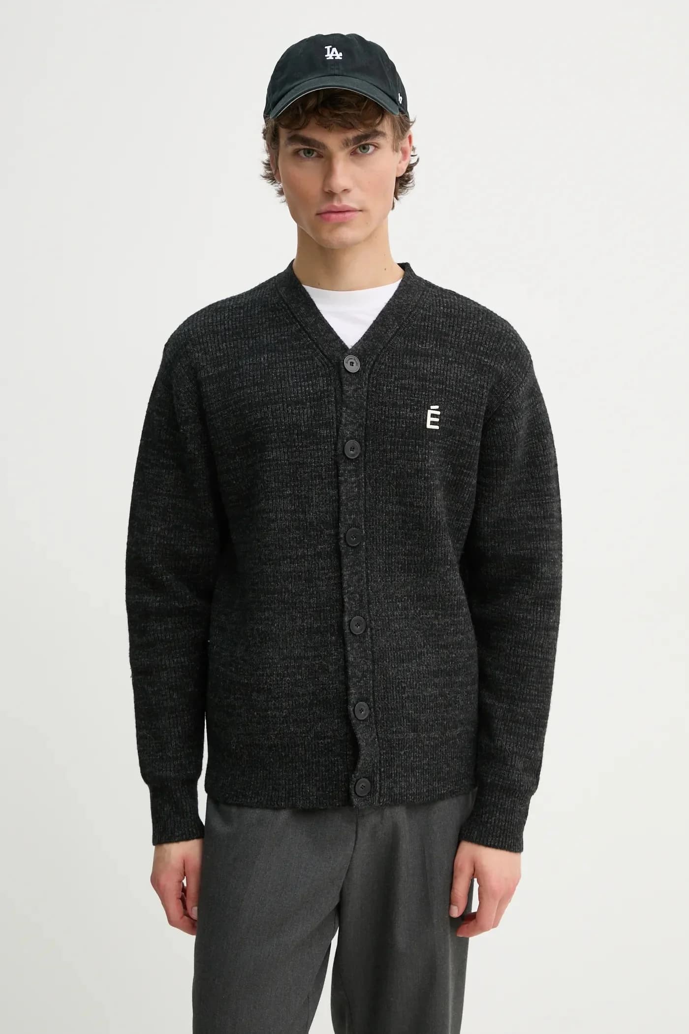 Шерстяной кардиган