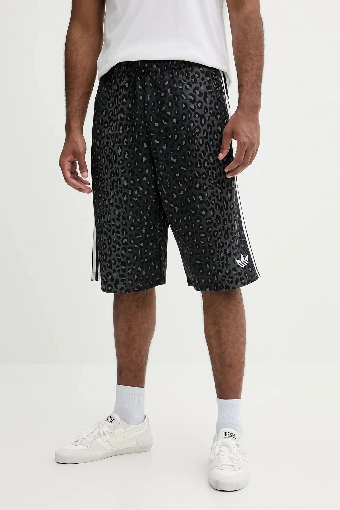 шорты Os Sho с графическим рисунком