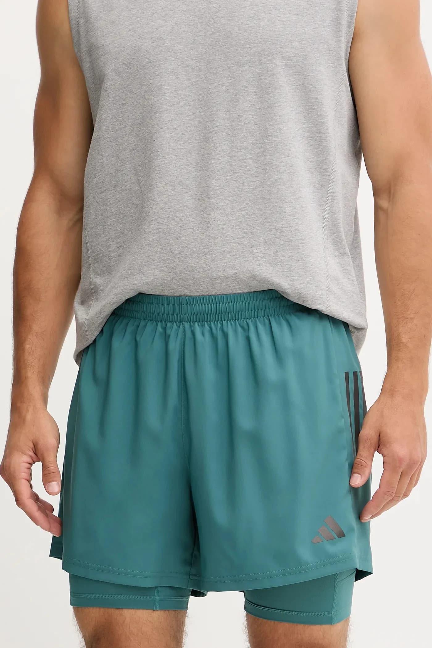 Приобретите шорты для бега The Run