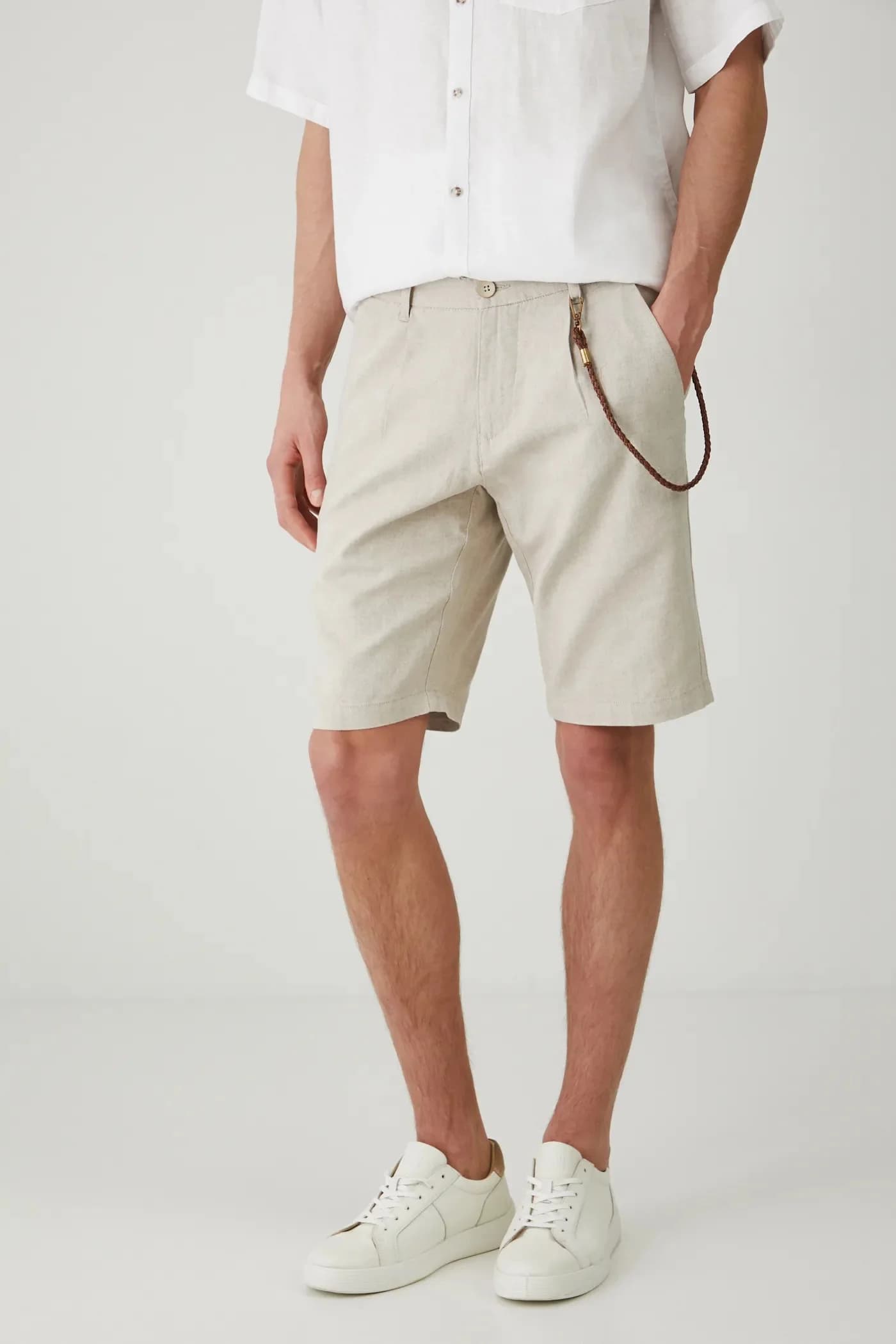 Льняные шорты