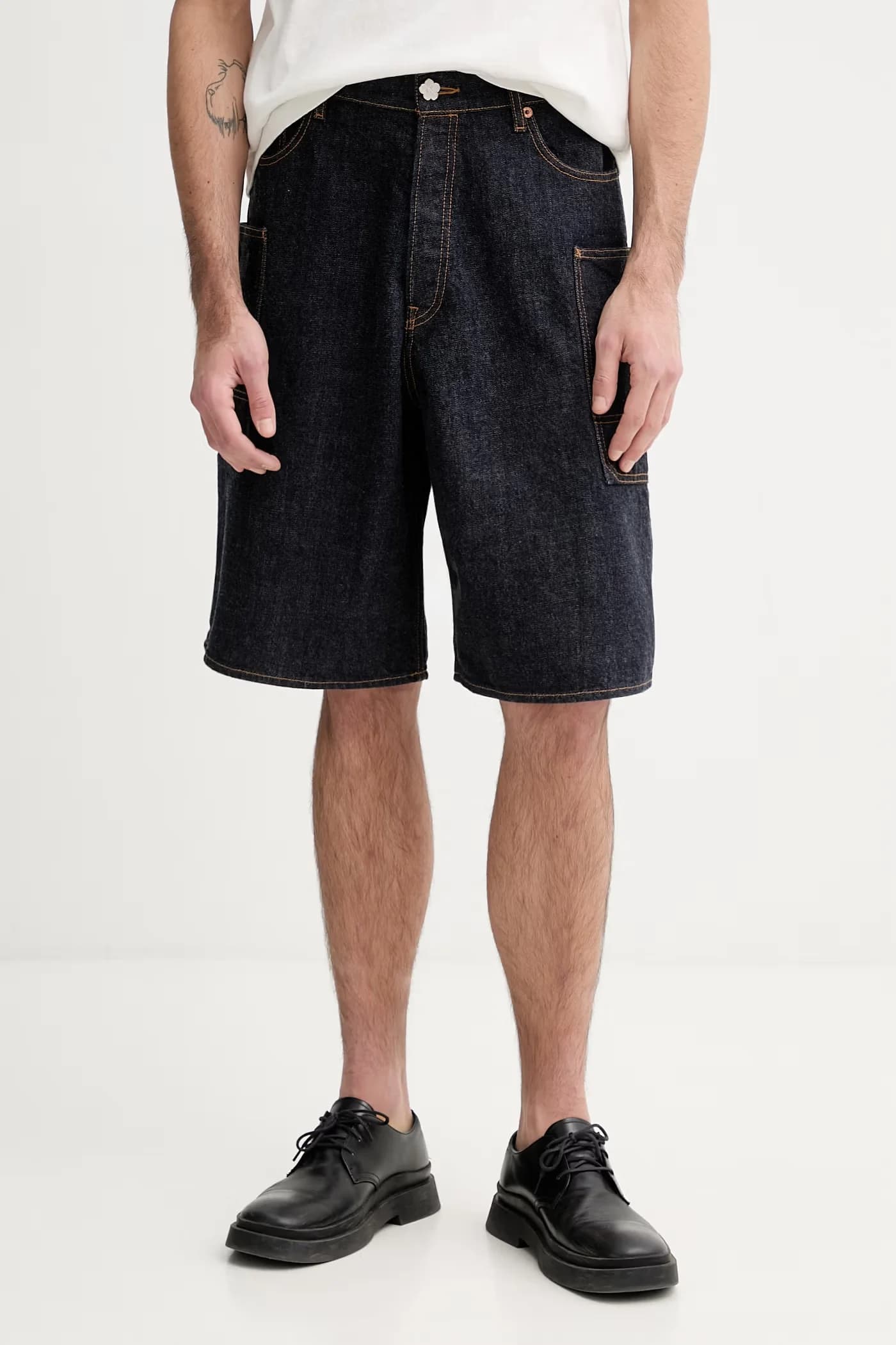 Джинсовые шорты