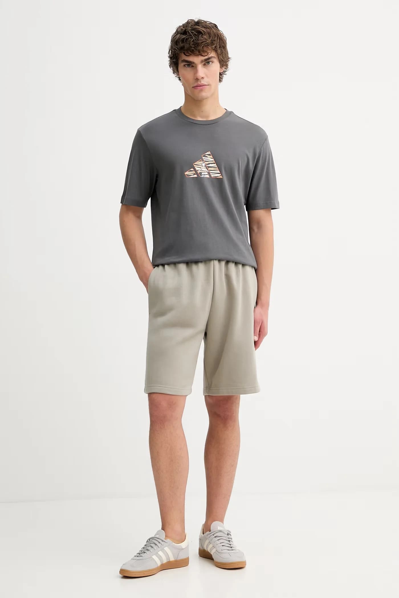 Университетские шорты - фото 2