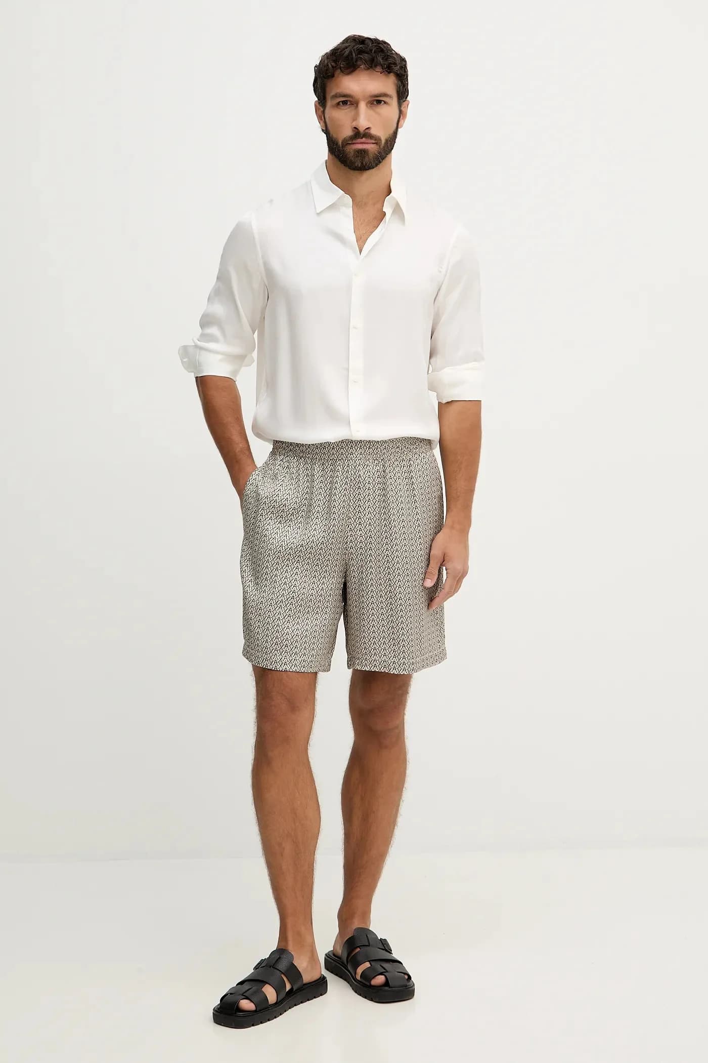 Шорты - фото 2