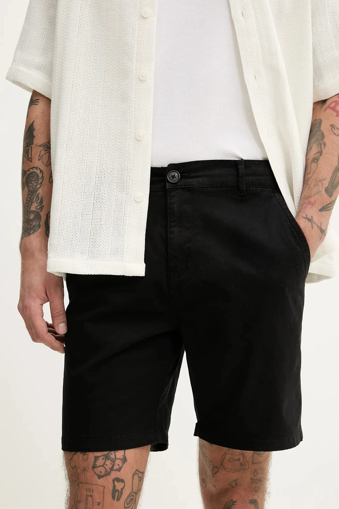 Шорты под подбородок