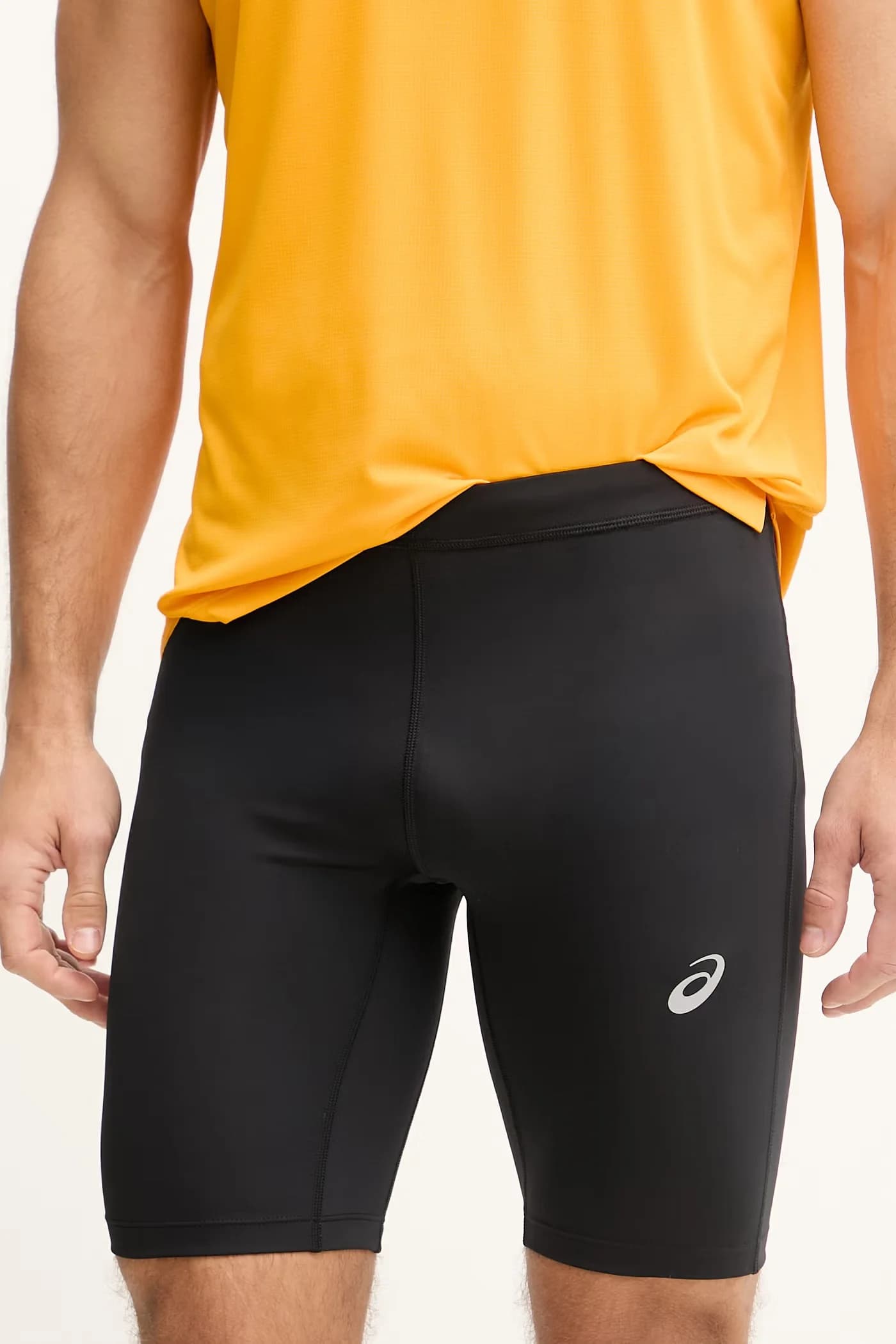 Тренировочные шорты