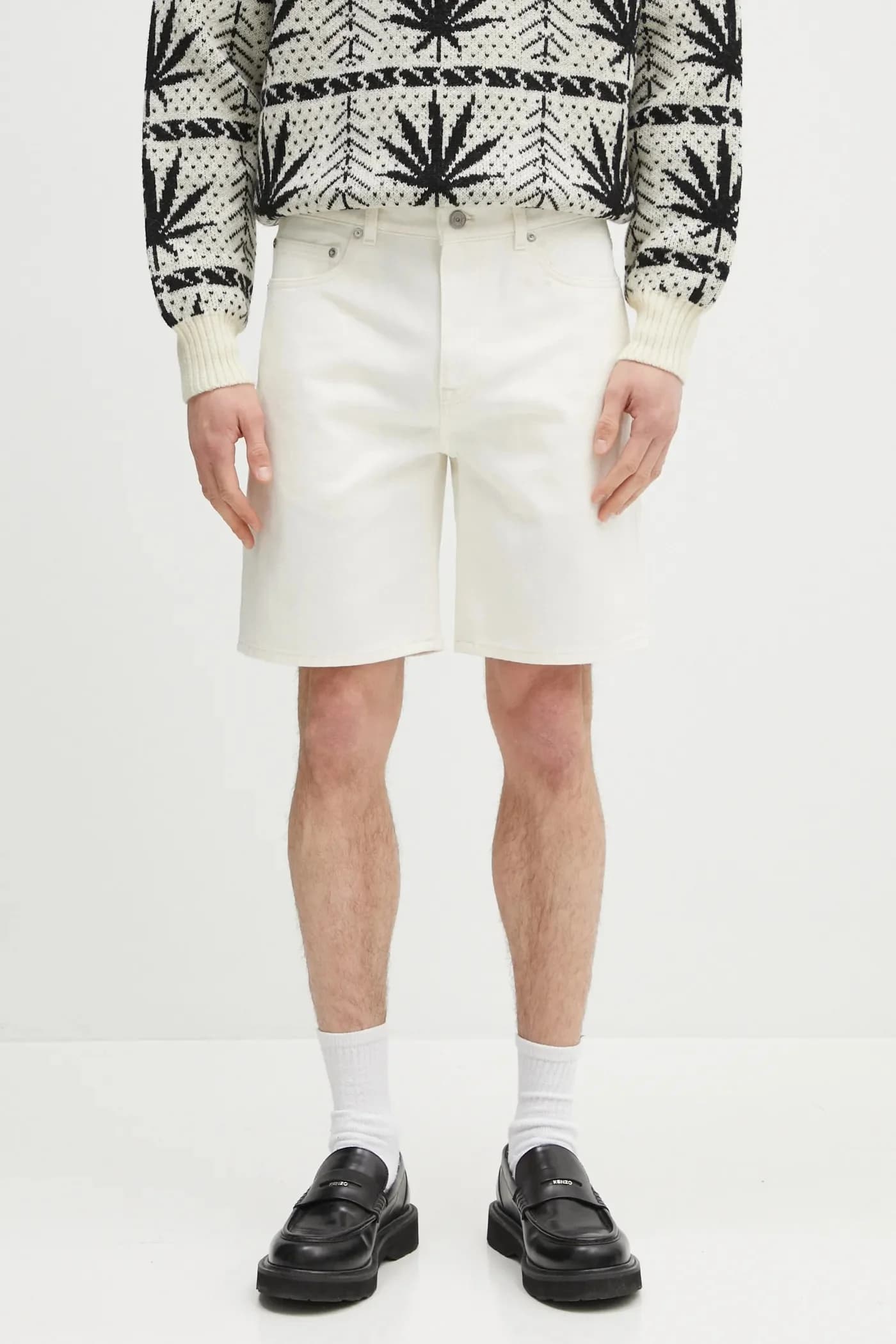 Джинсовые шорты