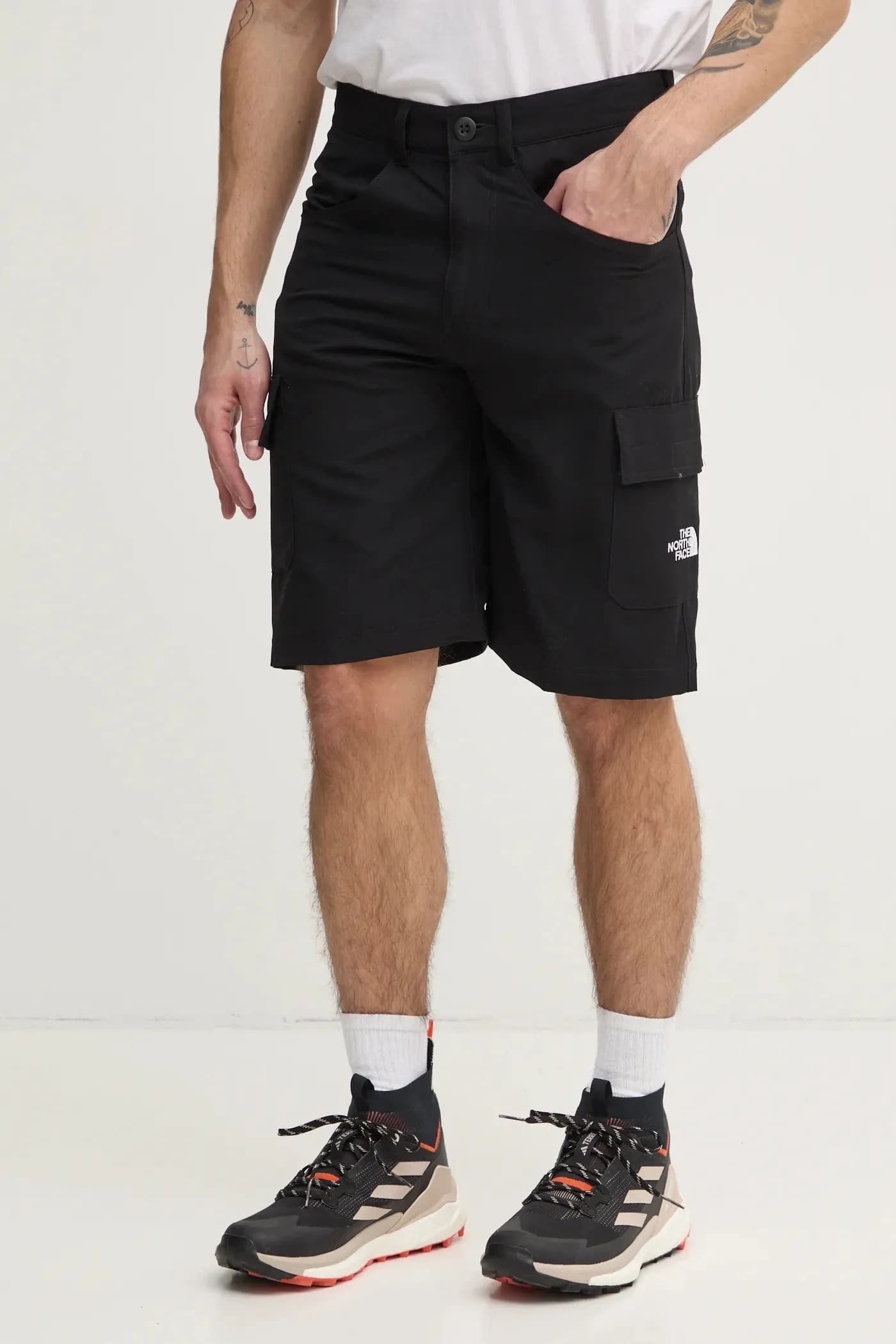 шорты Horizon на открытом воздухе