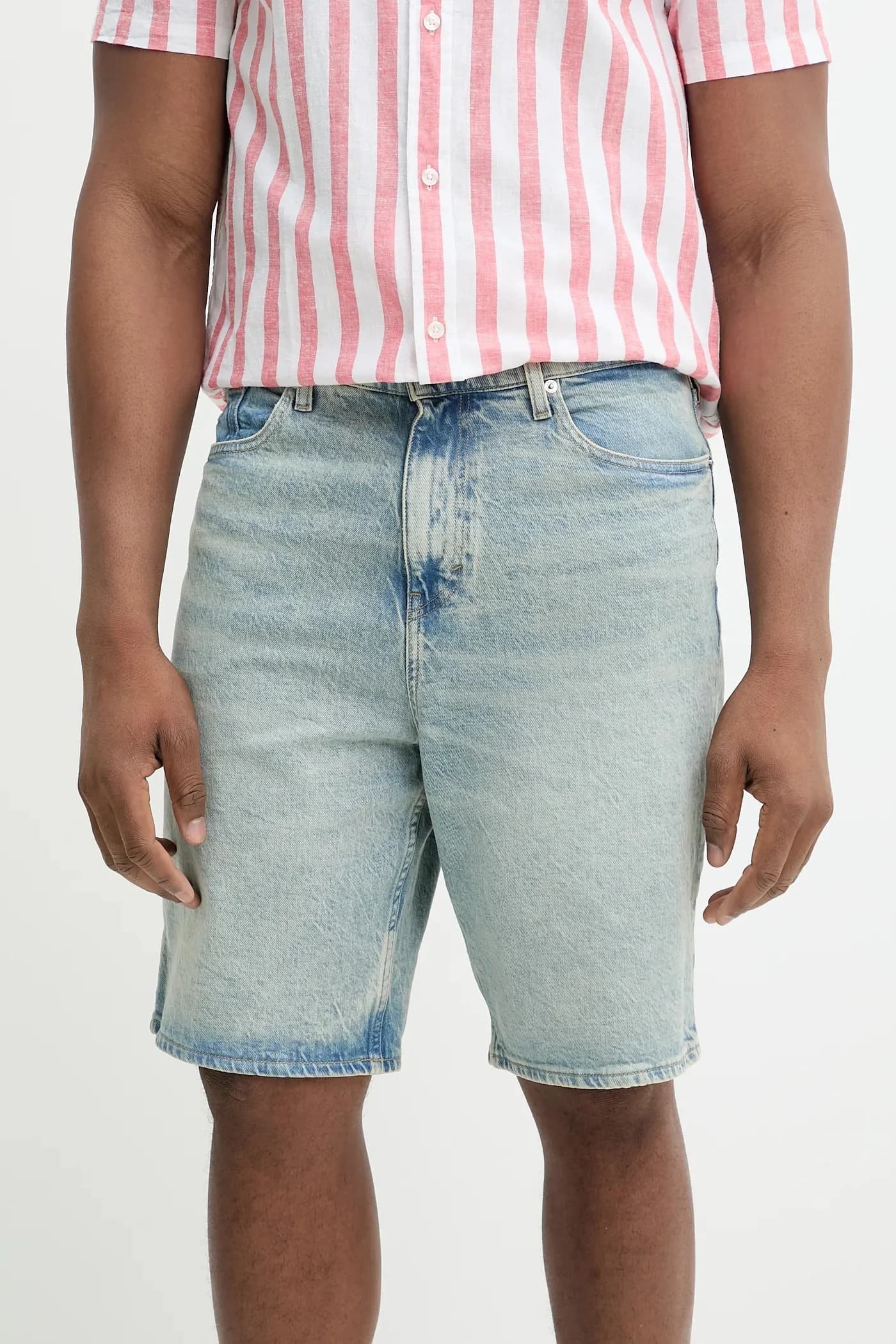 Джинсовые шорты