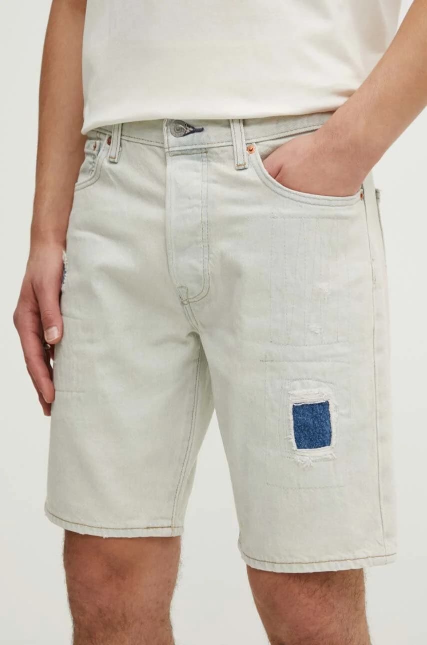 Джинсовые шорты