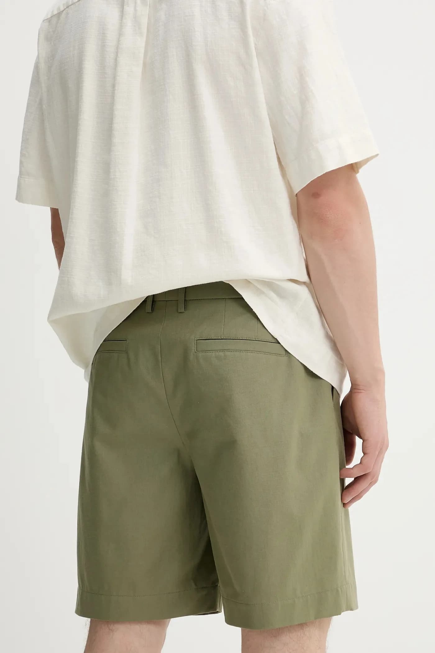 Короткие шорты из хлопка с круглым вырезом - фото 3