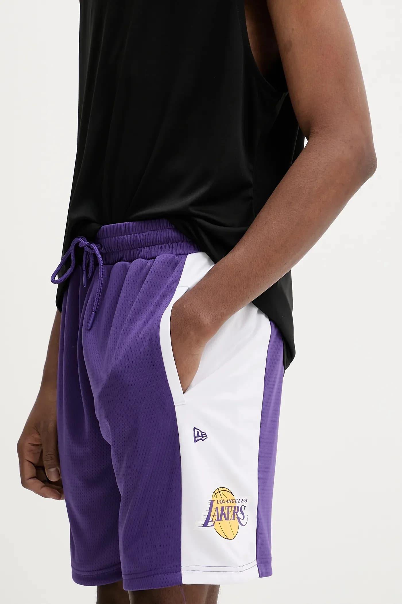 Шорты - фото 4