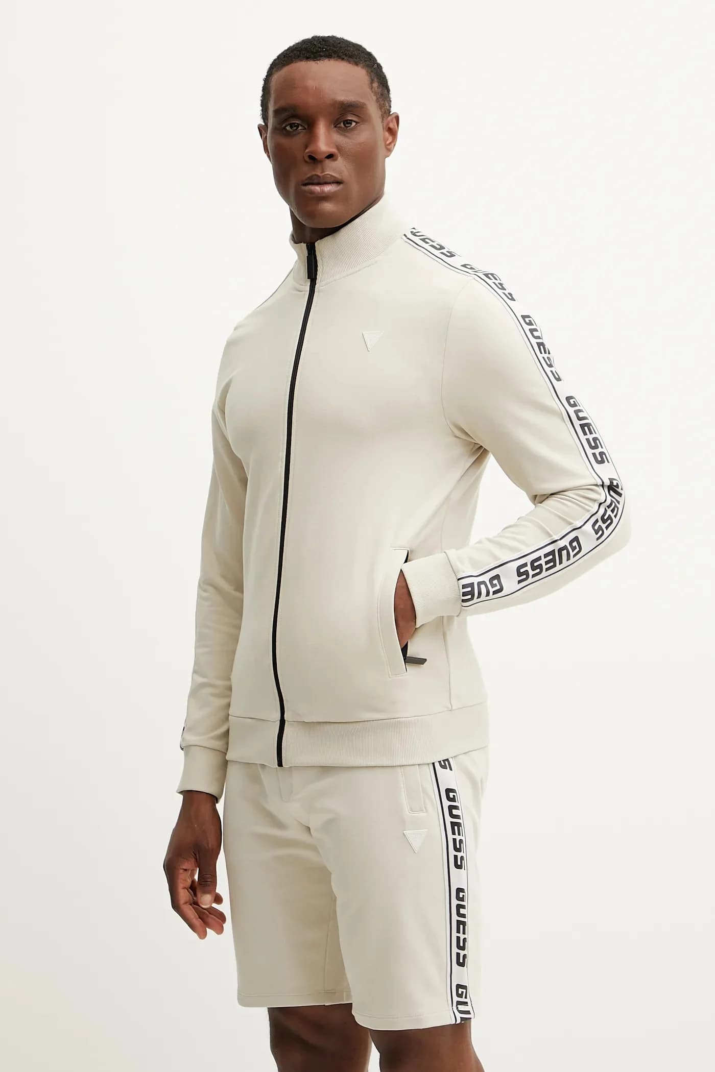 Шорты - фото 4