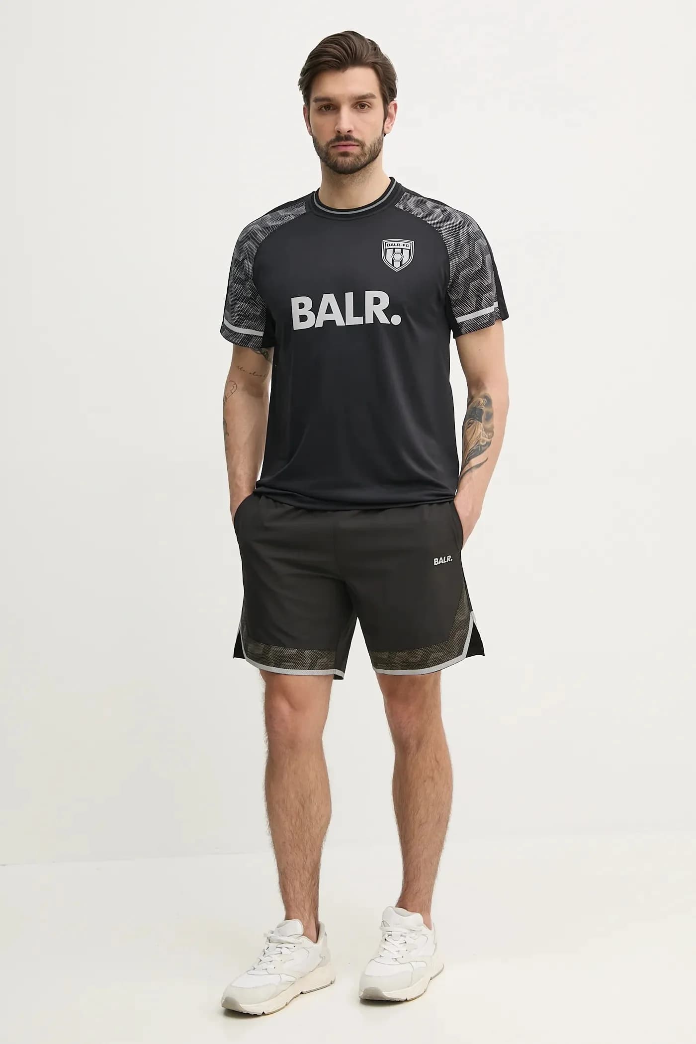 Шорты - фото 2