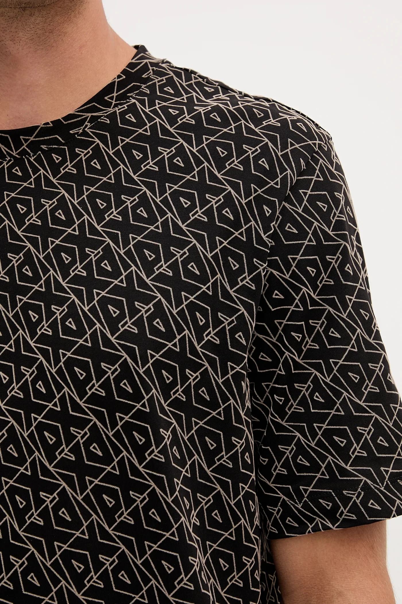 Хлопковая футболка - фото 5