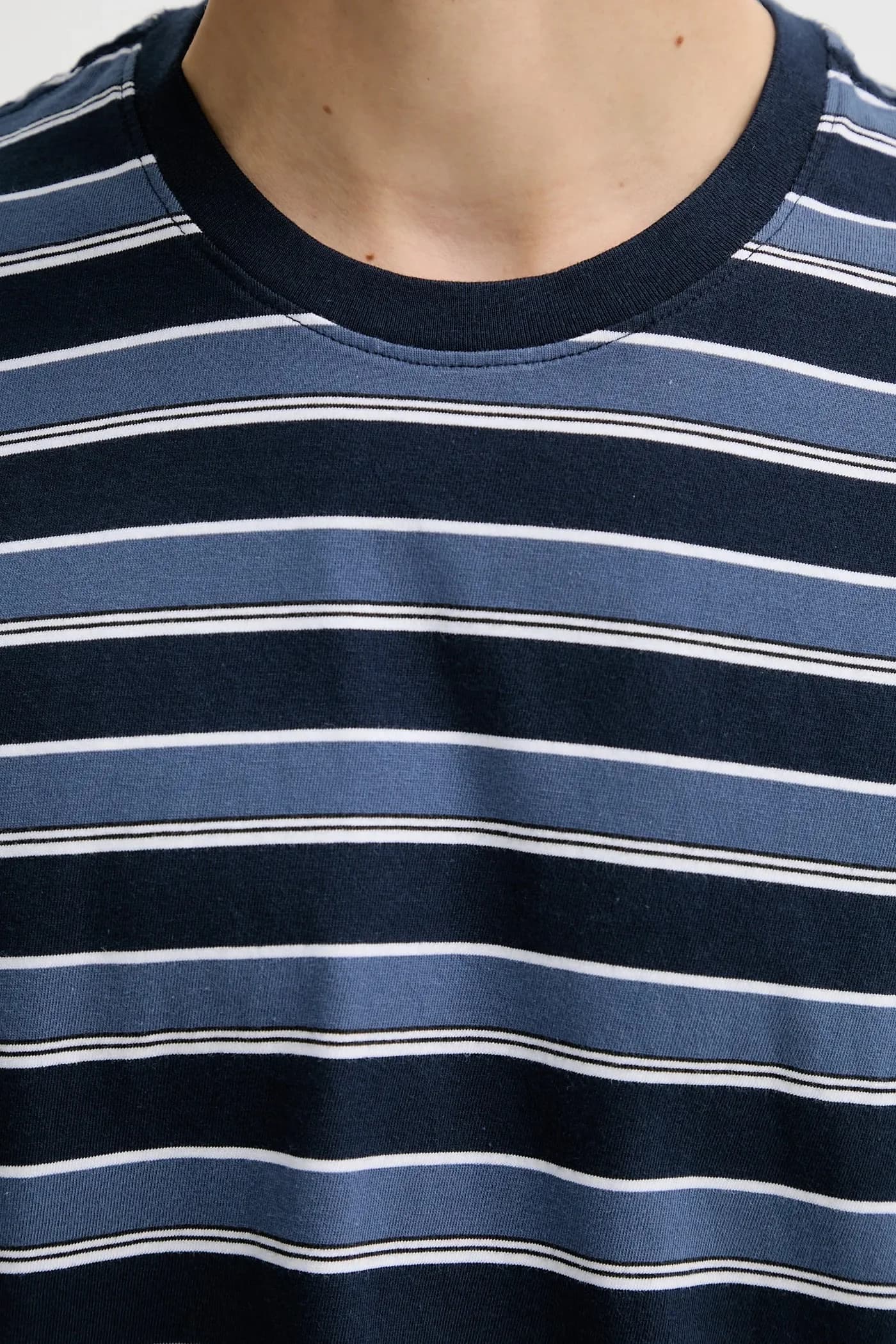 Футболка THE ESSENTIAL TEE из хлопка - фото 5