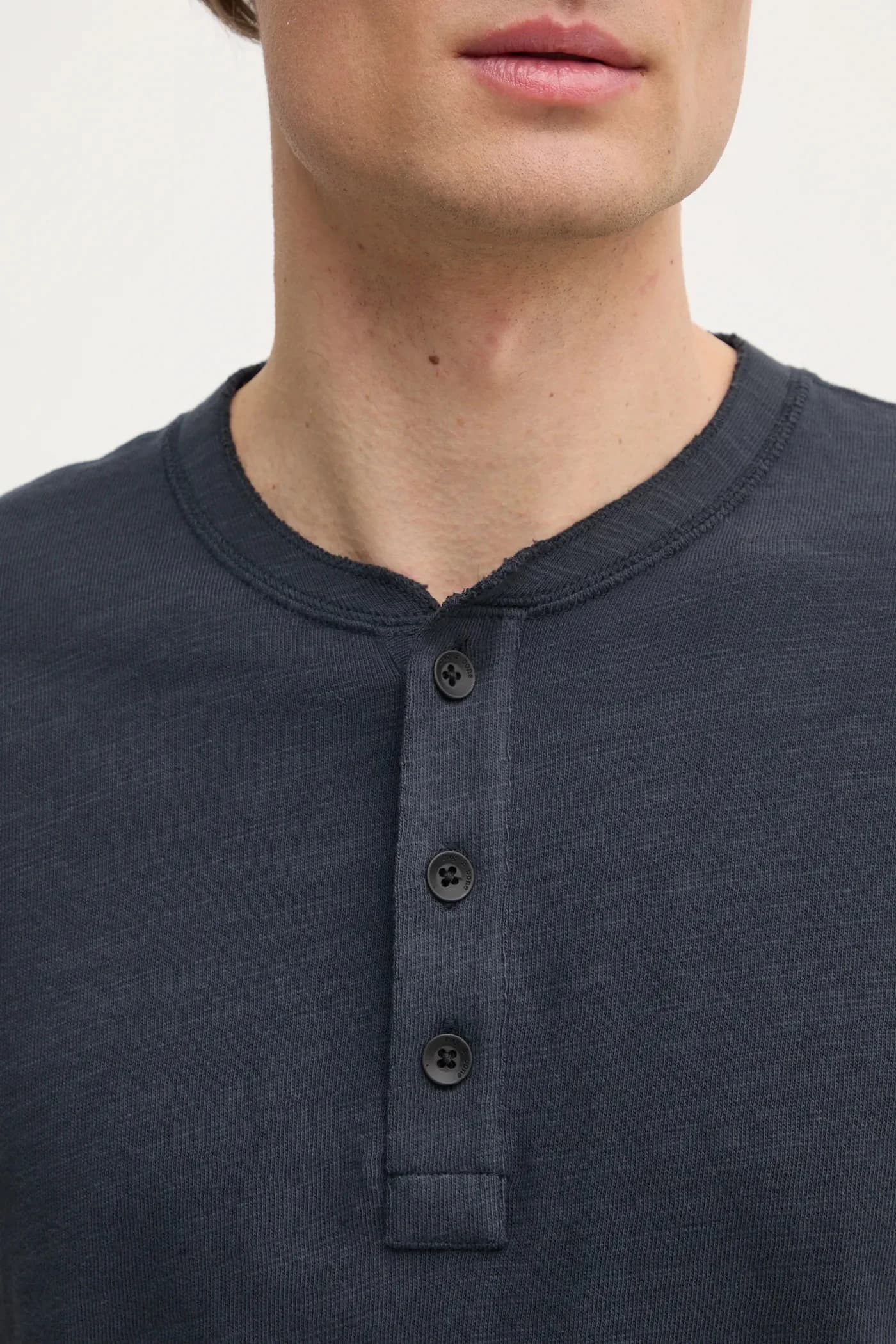 Хлопковая футболка - фото 5