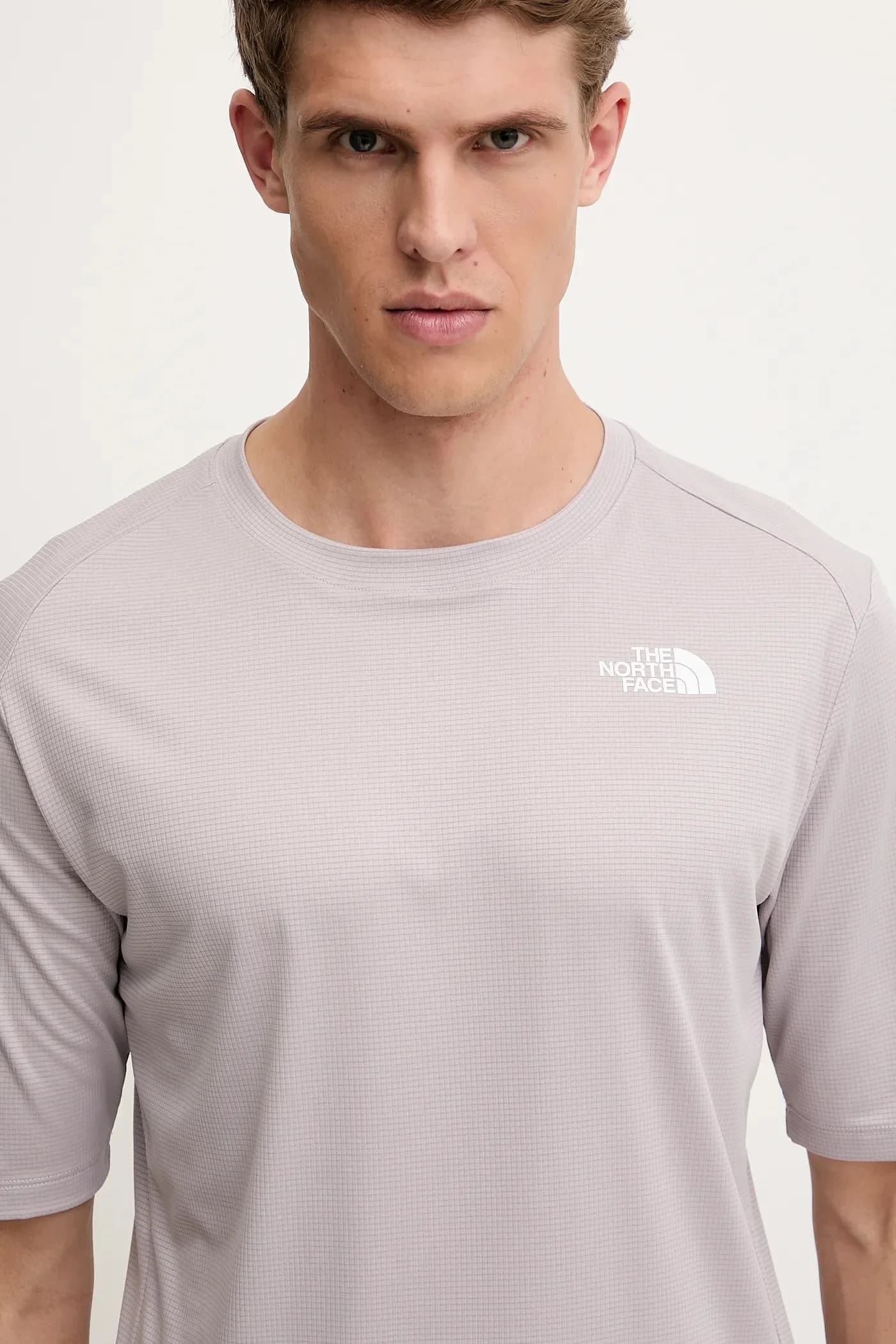 Теневая спортивная футболка - фото 4