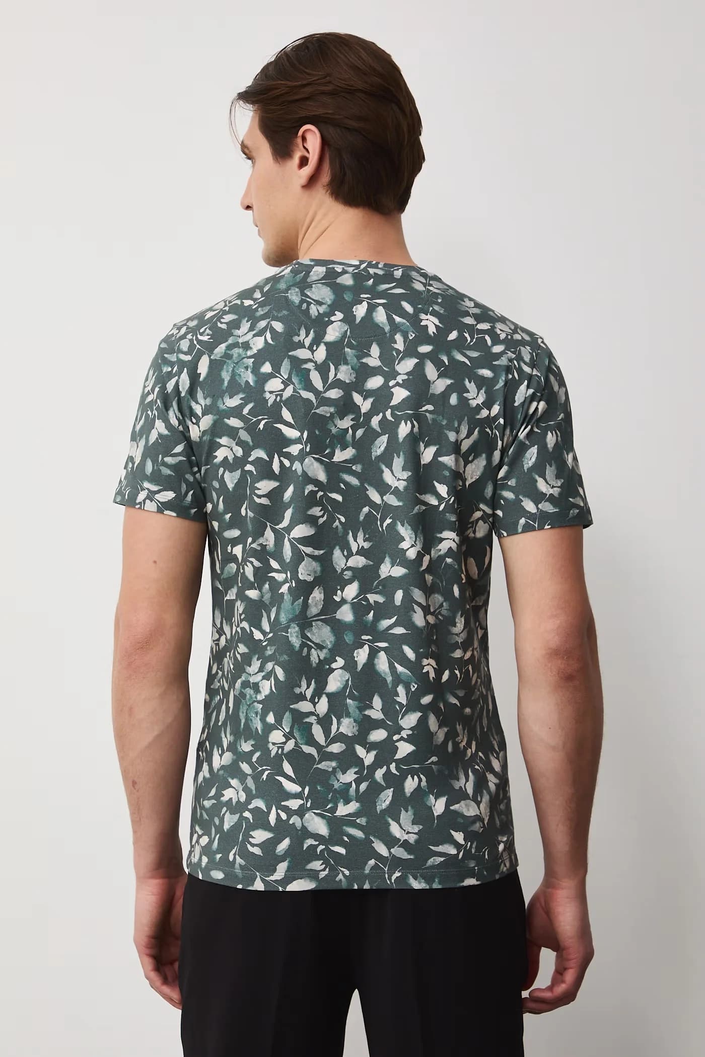 Мужская футболка из хлопка с эластаном - фото 3