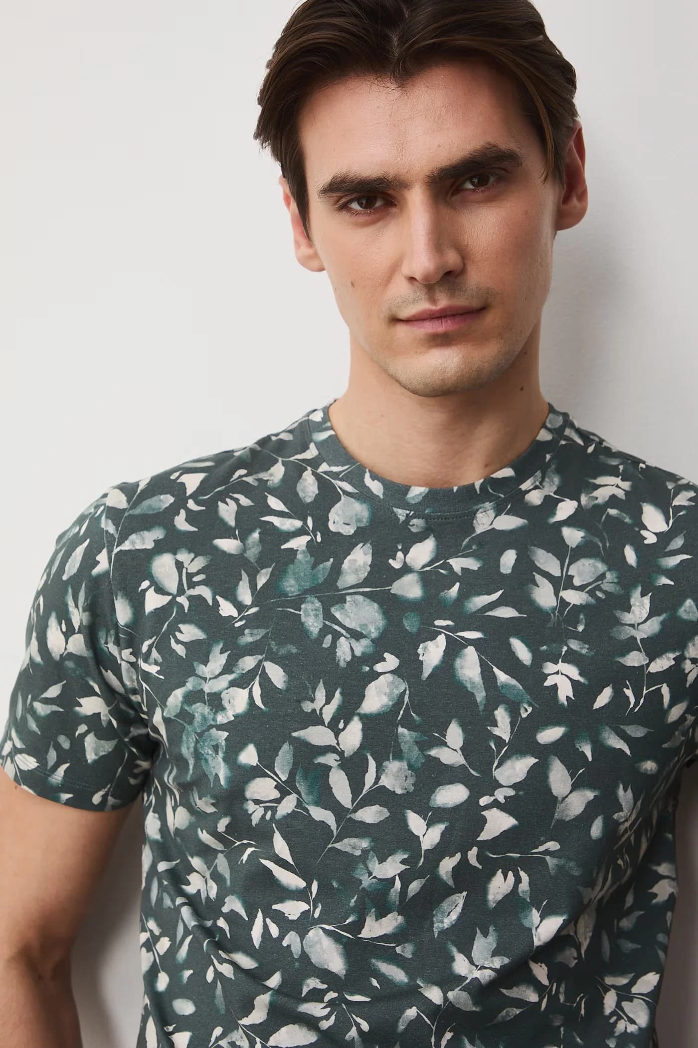 Мужская футболка из хлопка с эластаном - фото 4