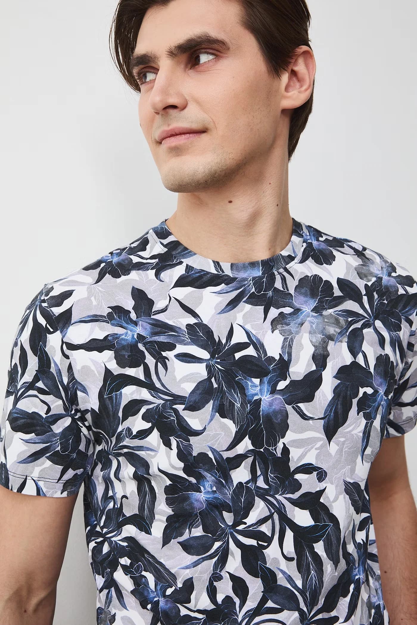 Мужская футболка из хлопка с эластаном - фото 4