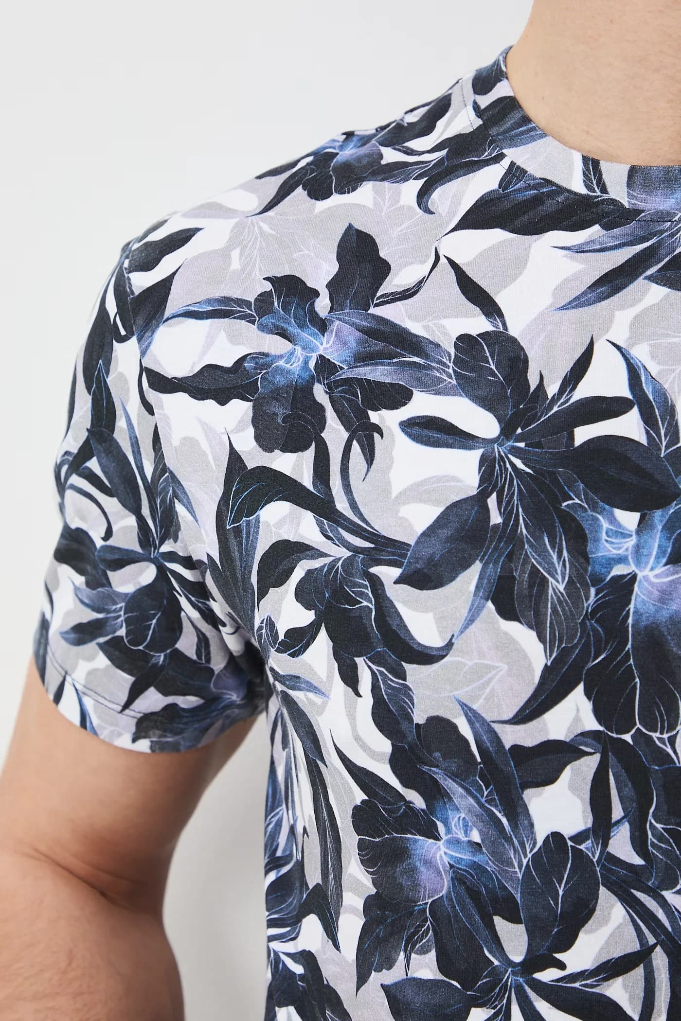 Мужская футболка из хлопка с эластаном - фото 5