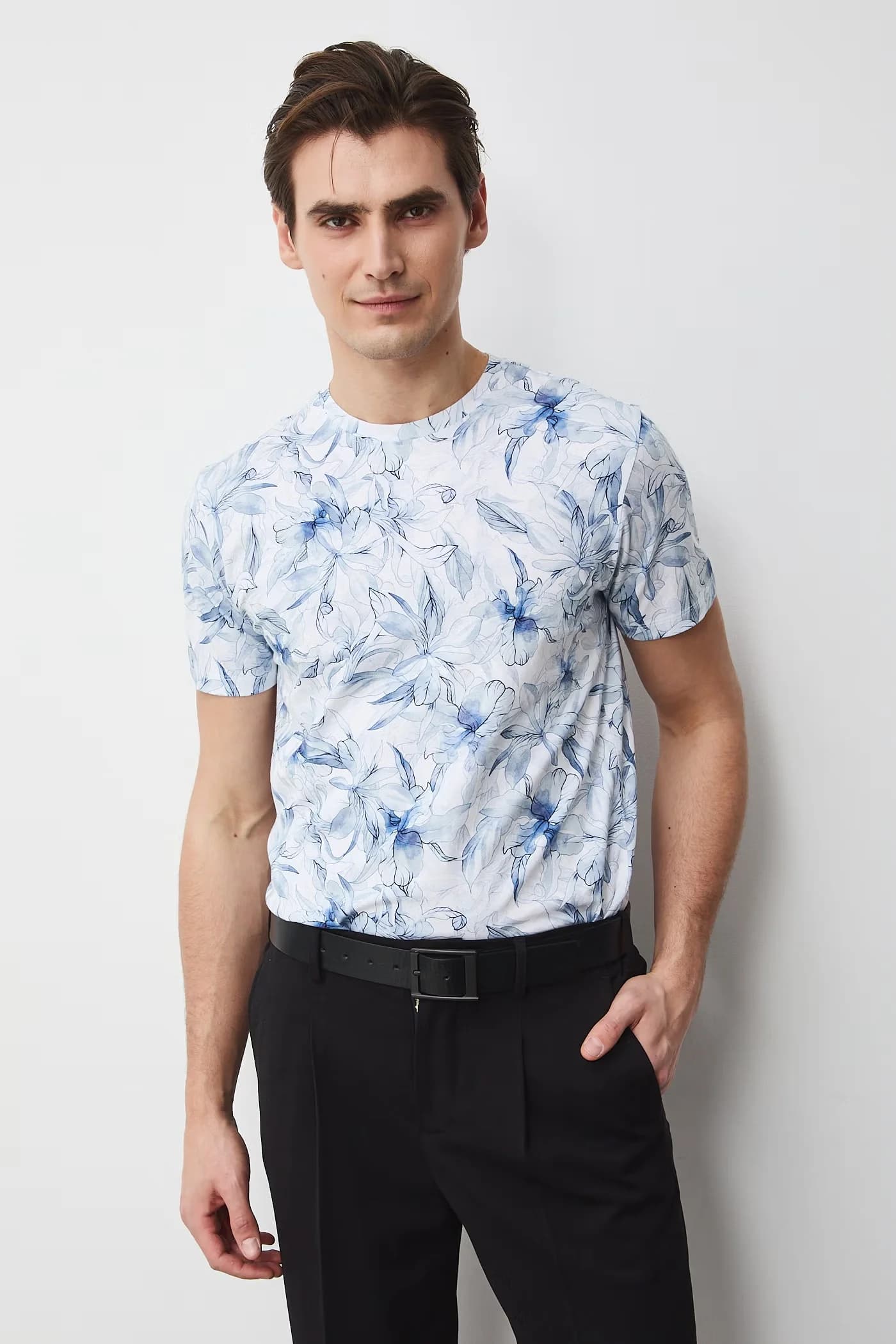 Мужская футболка из хлопка с эластаном