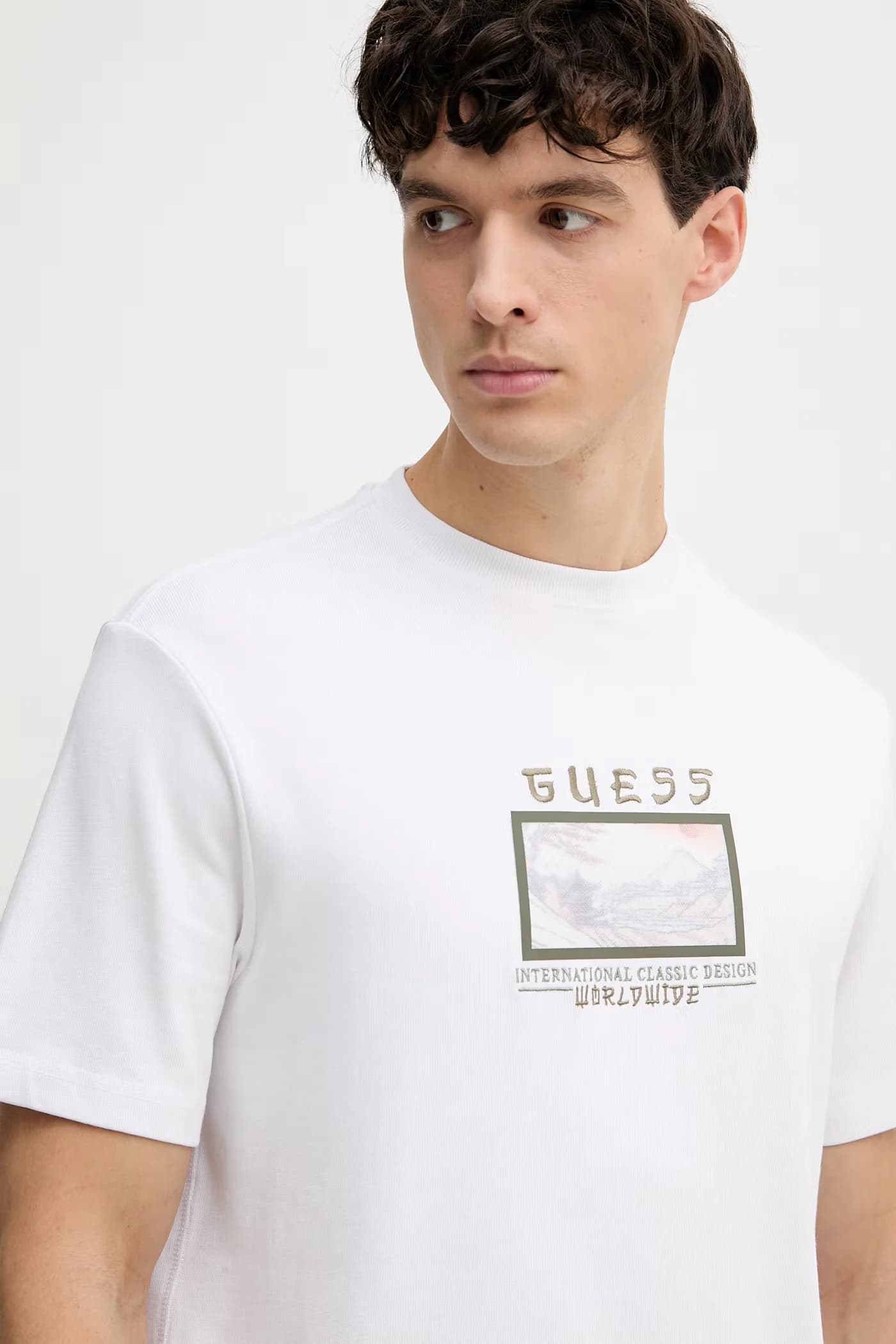 Мужская футболка - фото 4