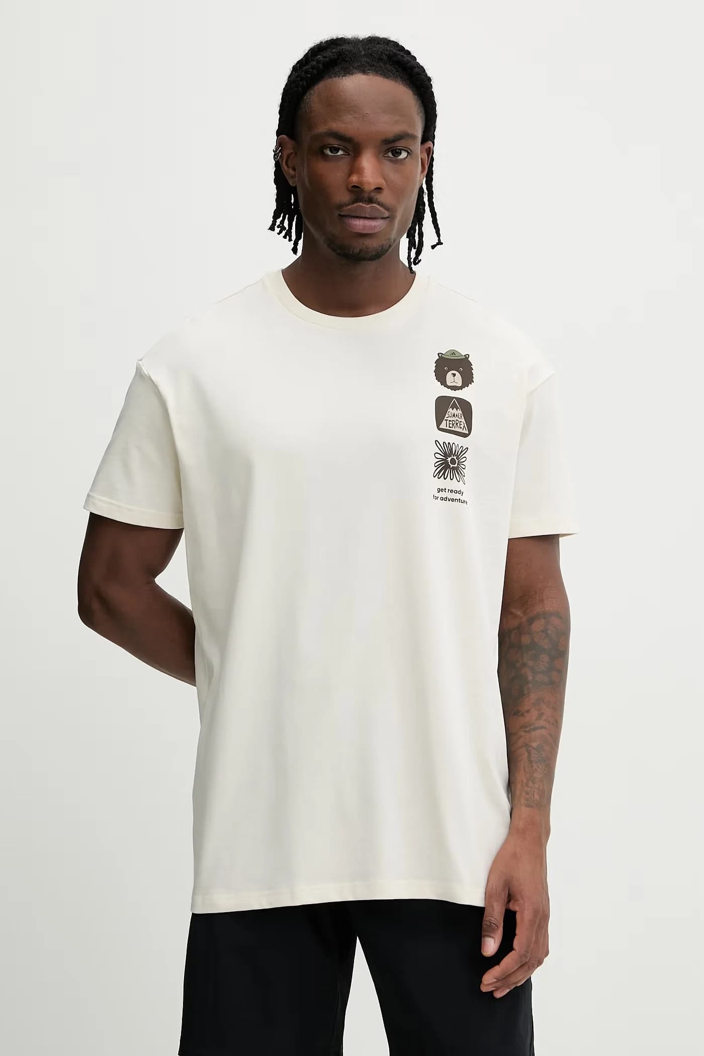 Спортивная футболка