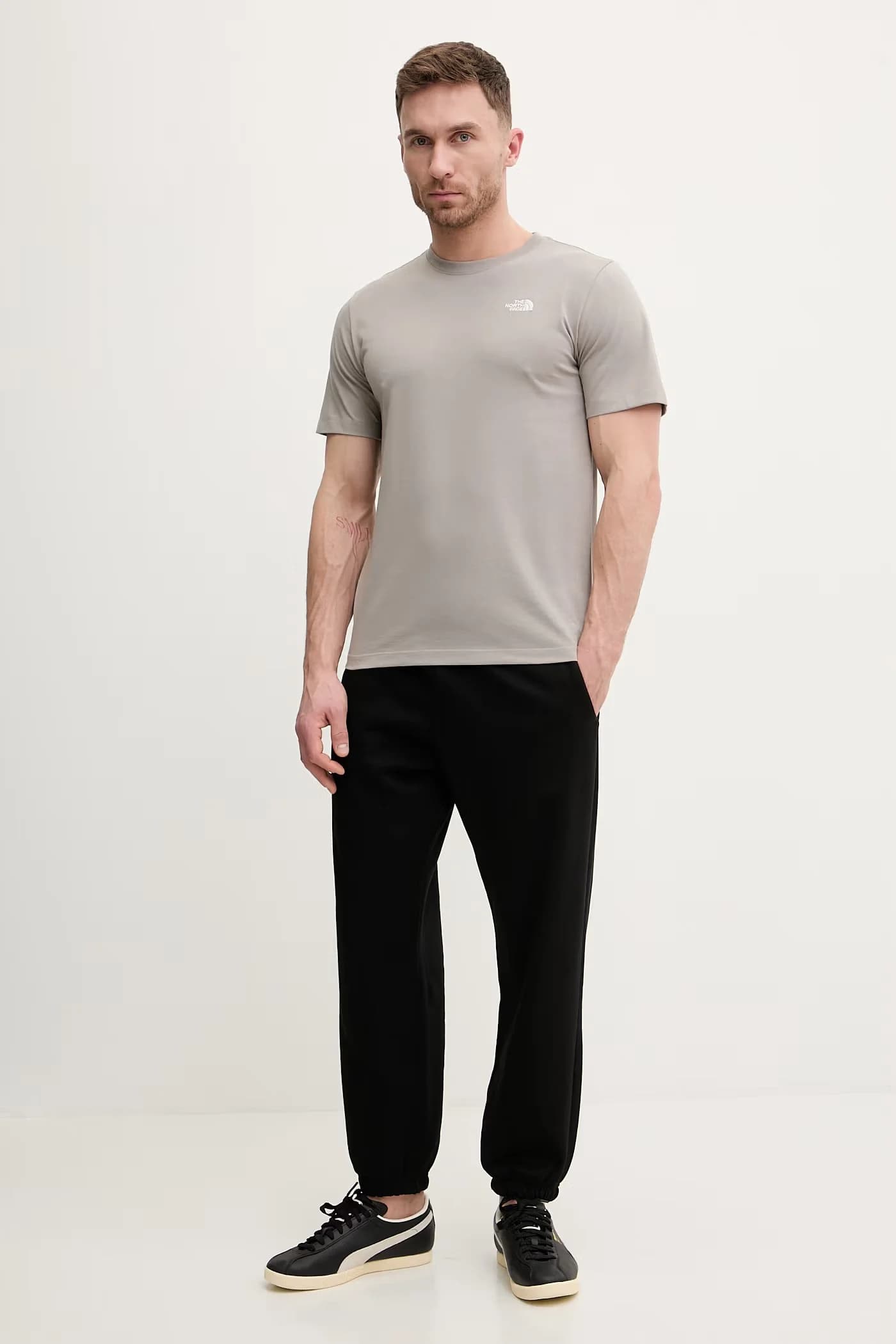 Простая футболка с куполом - фото 2