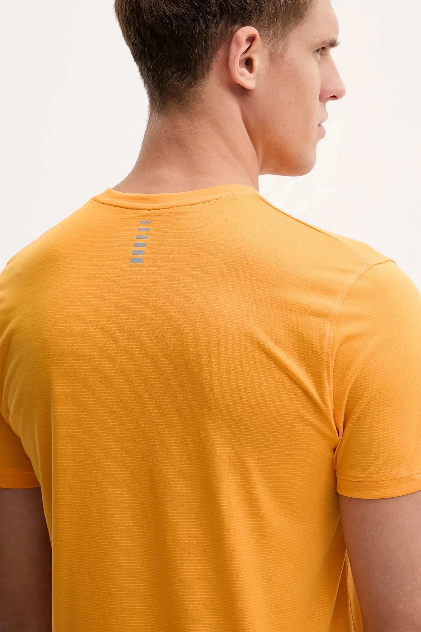 Выпуск футболки для бега - фото 5