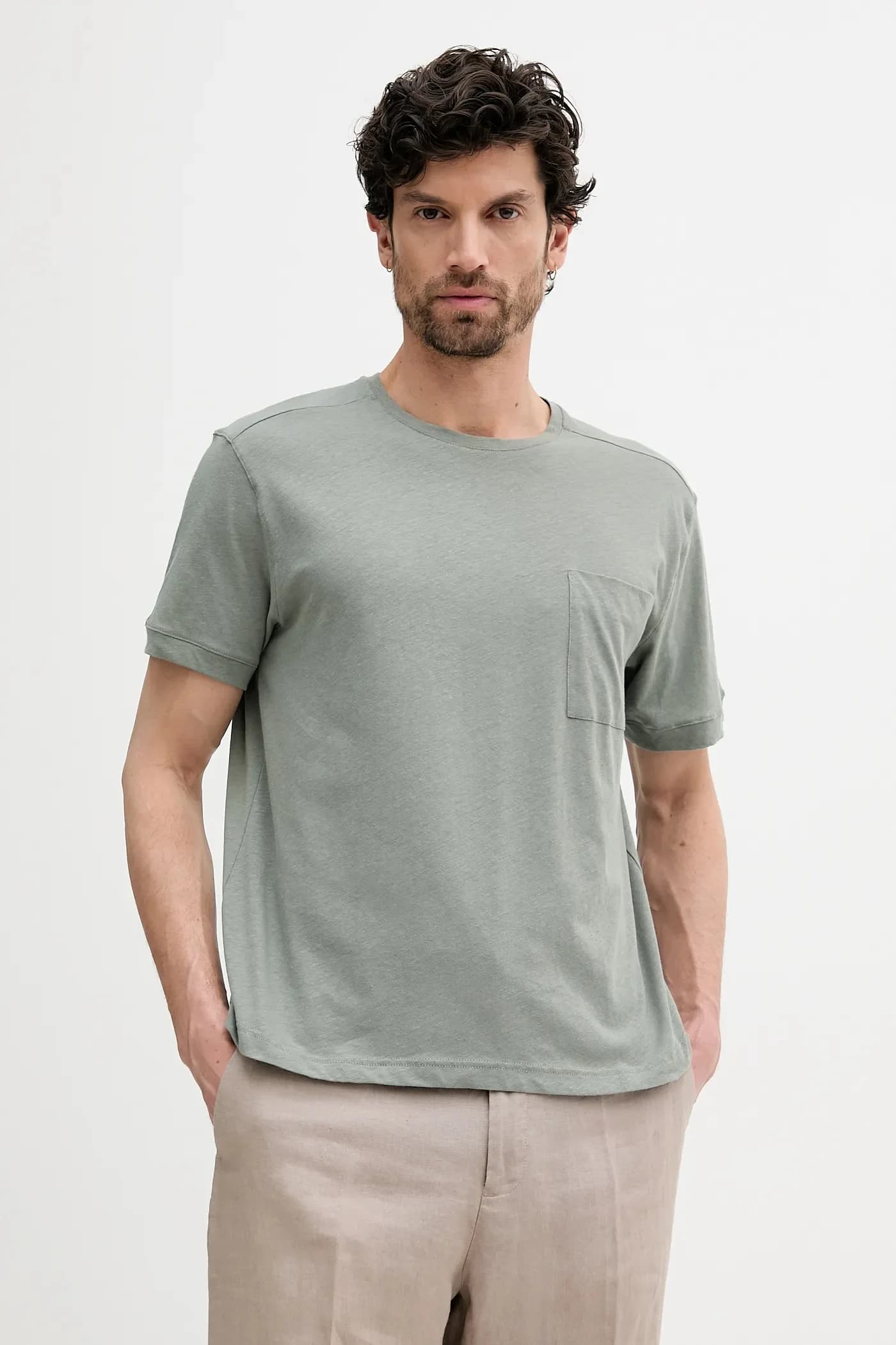 Футболка из смесового льна