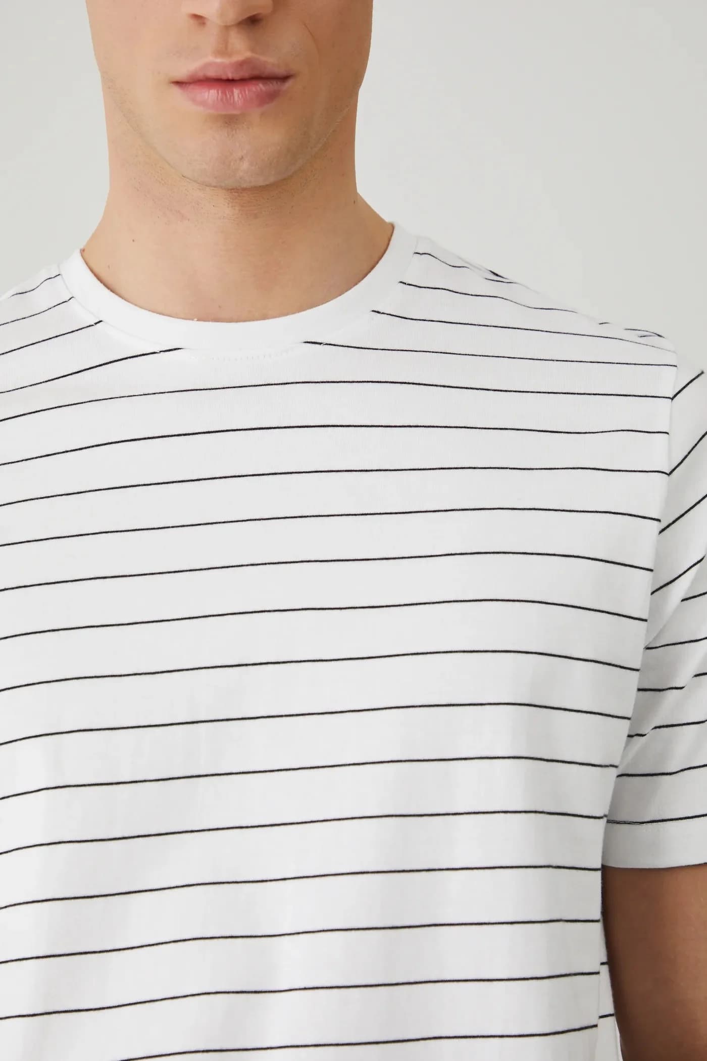 Хлопковая футболка - фото 5