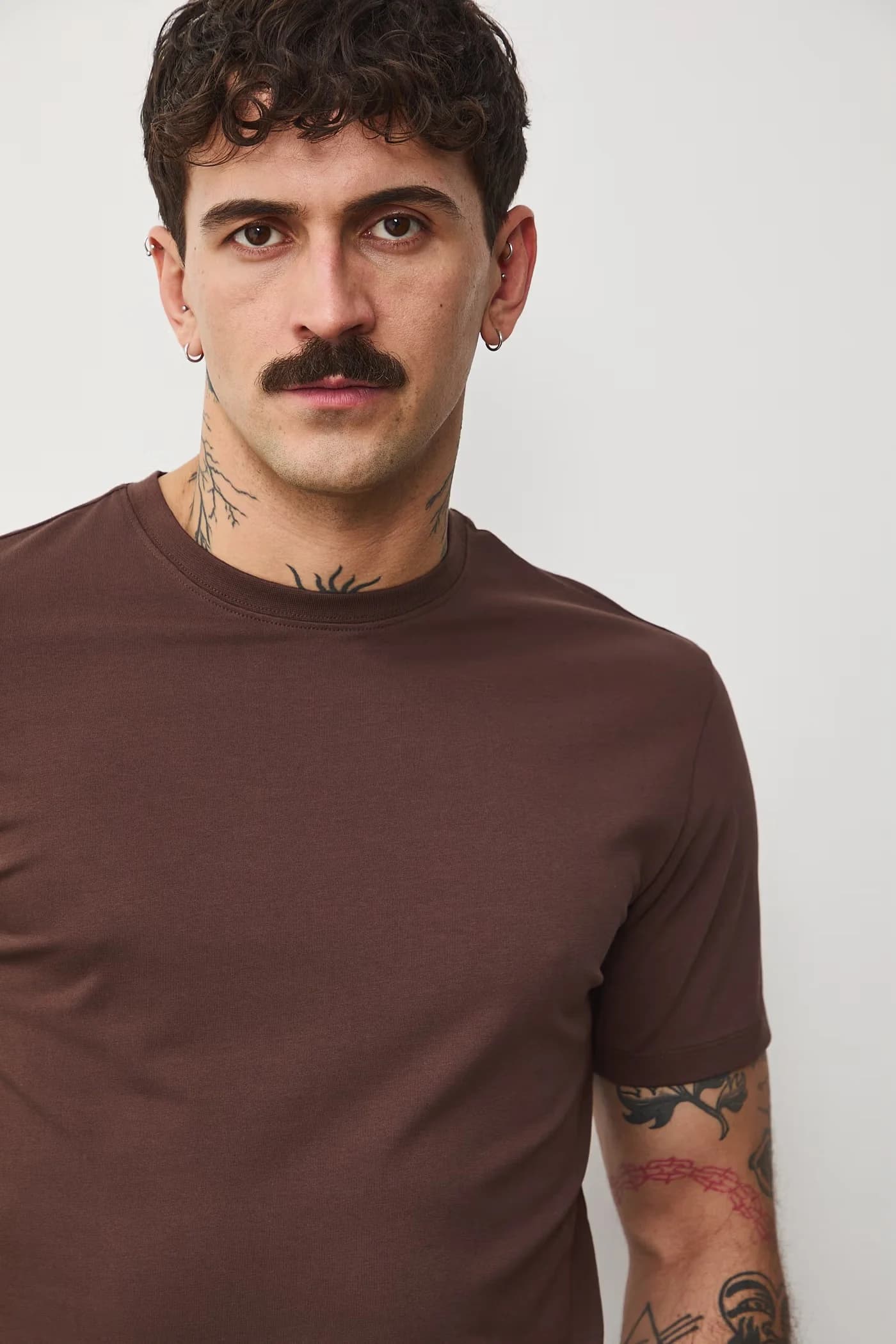 Мужская футболка из хлопка с эластаном - фото 4