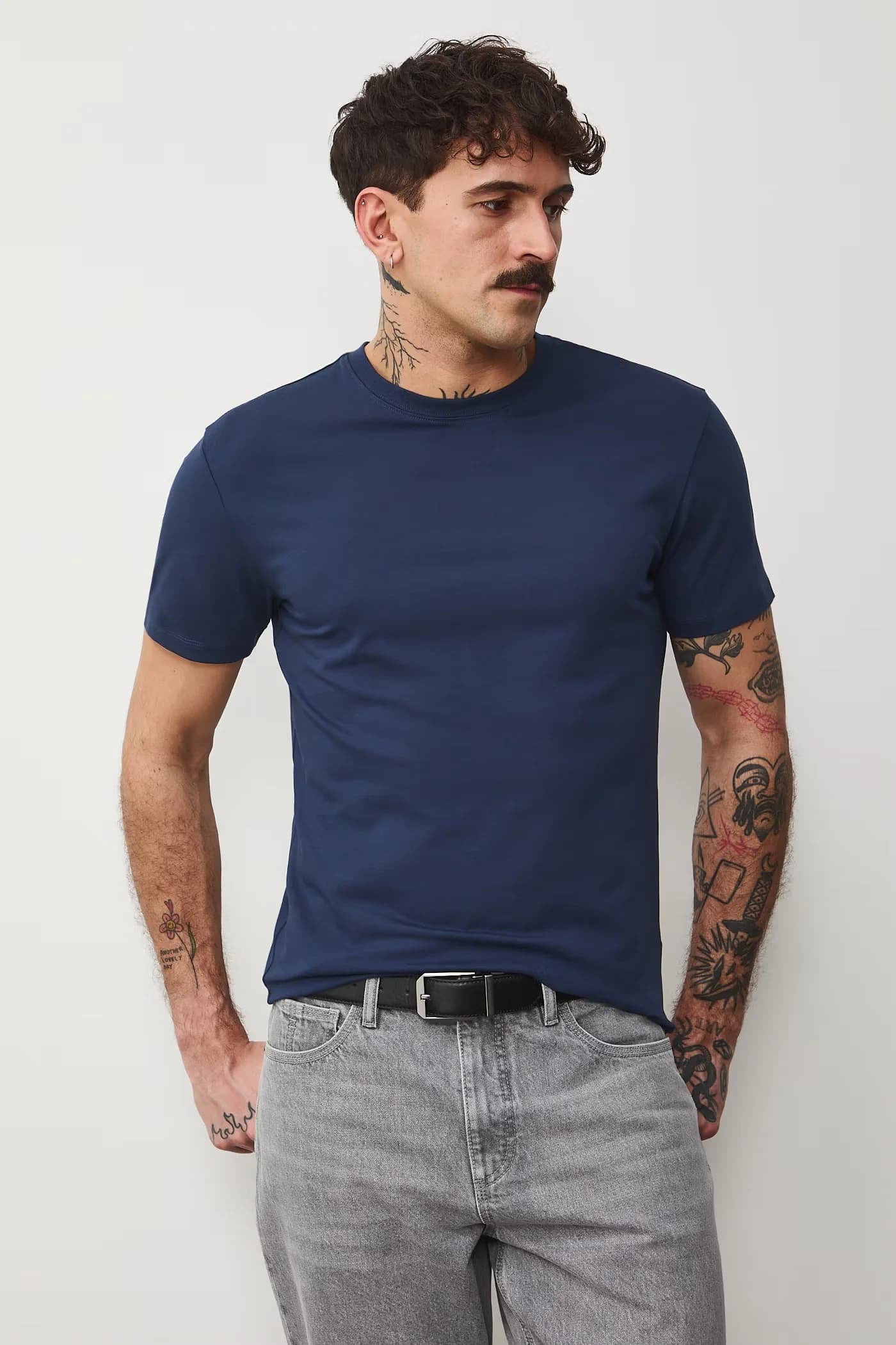 Мужская футболка из хлопка с эластаном