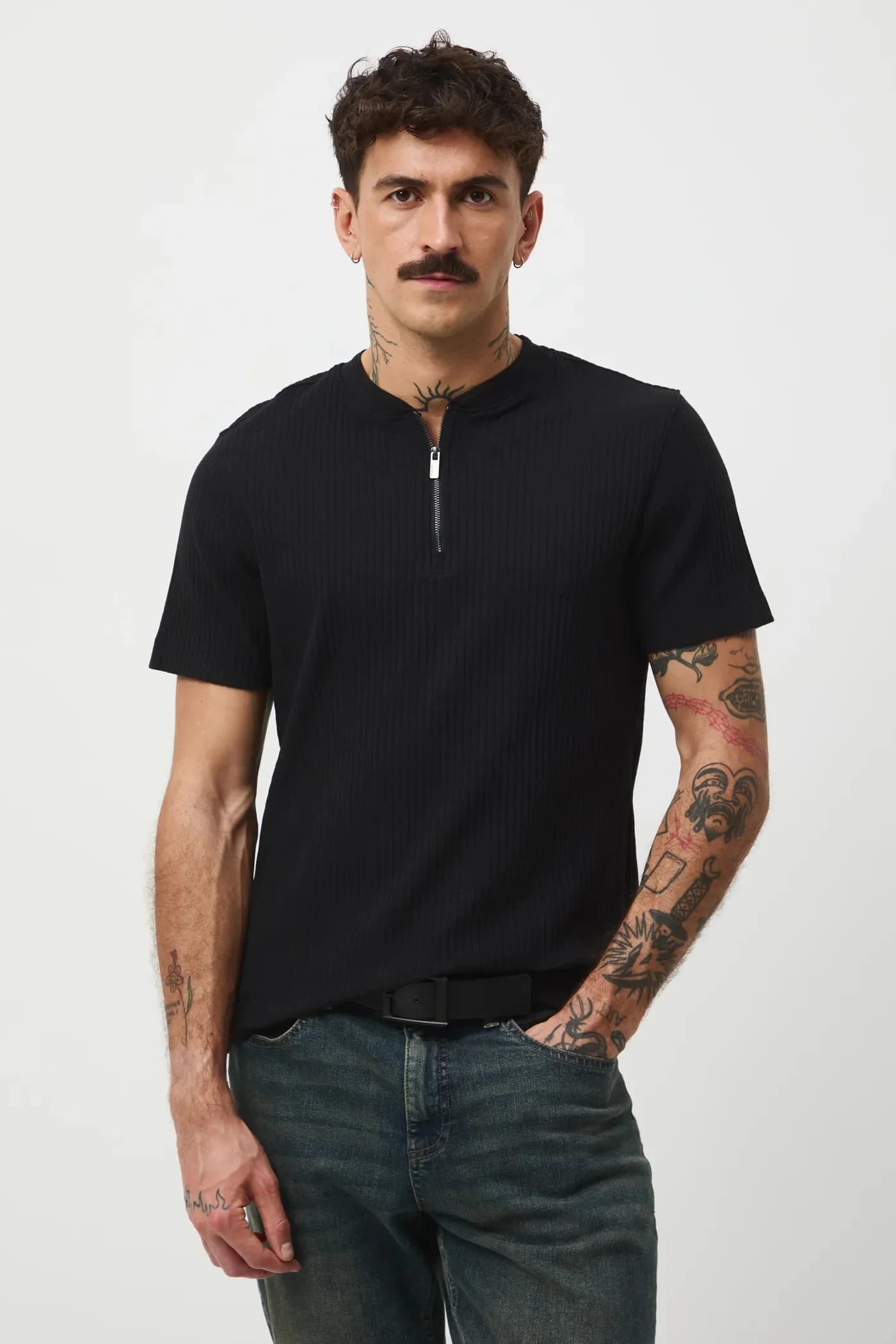 футболка - фото 2