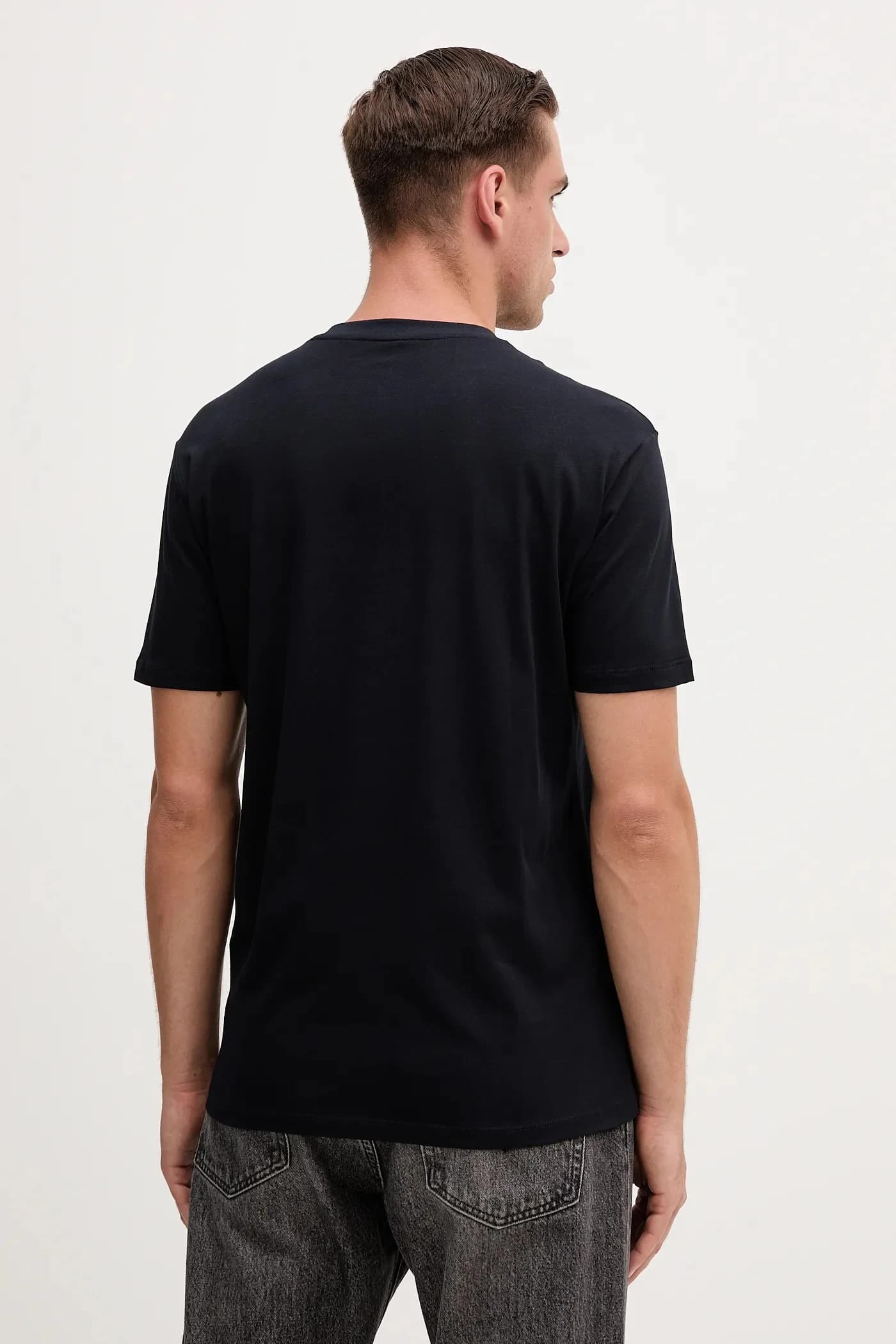 футболка - фото 2