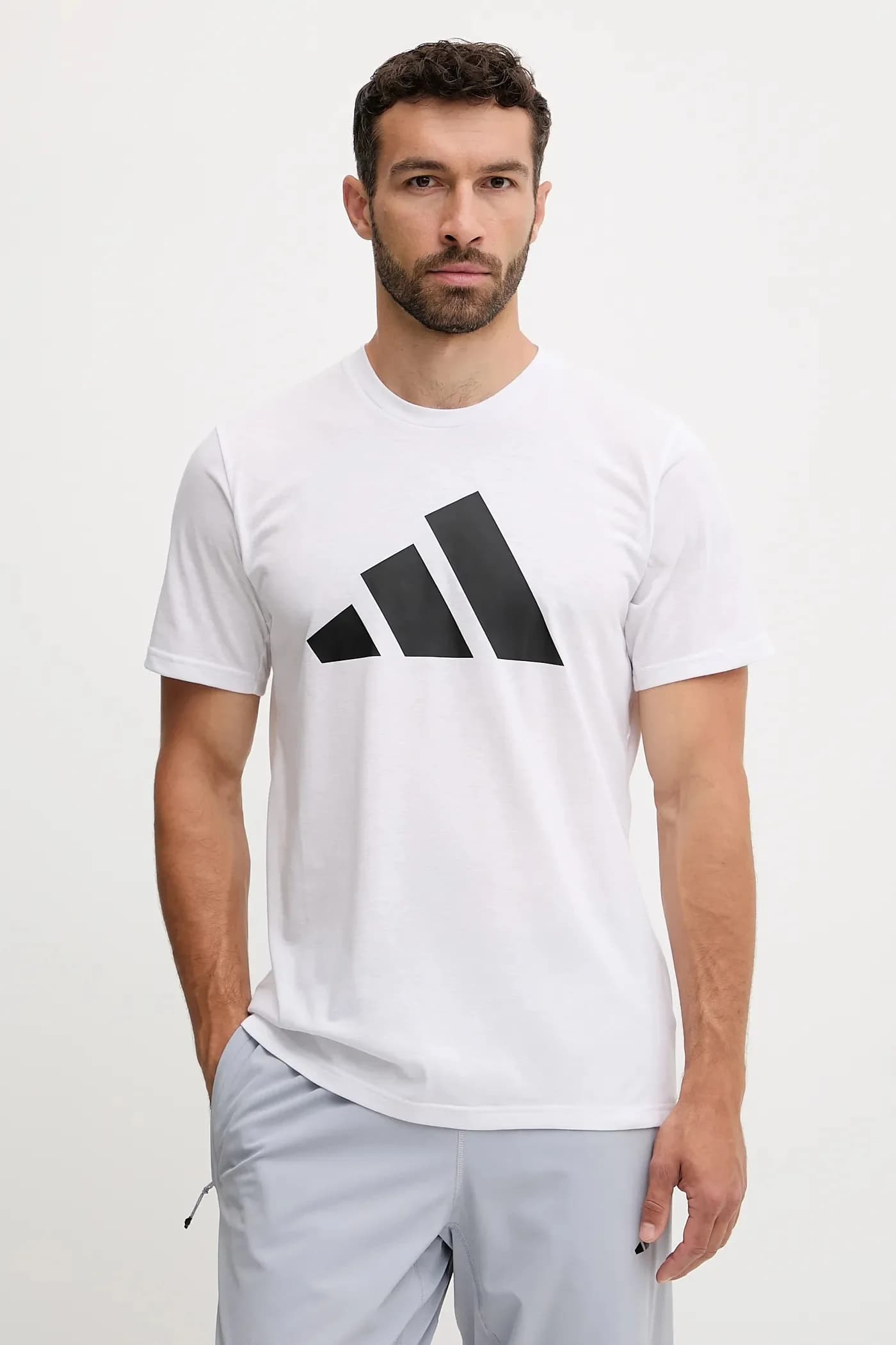 Тренировочная футболка Train Essentials