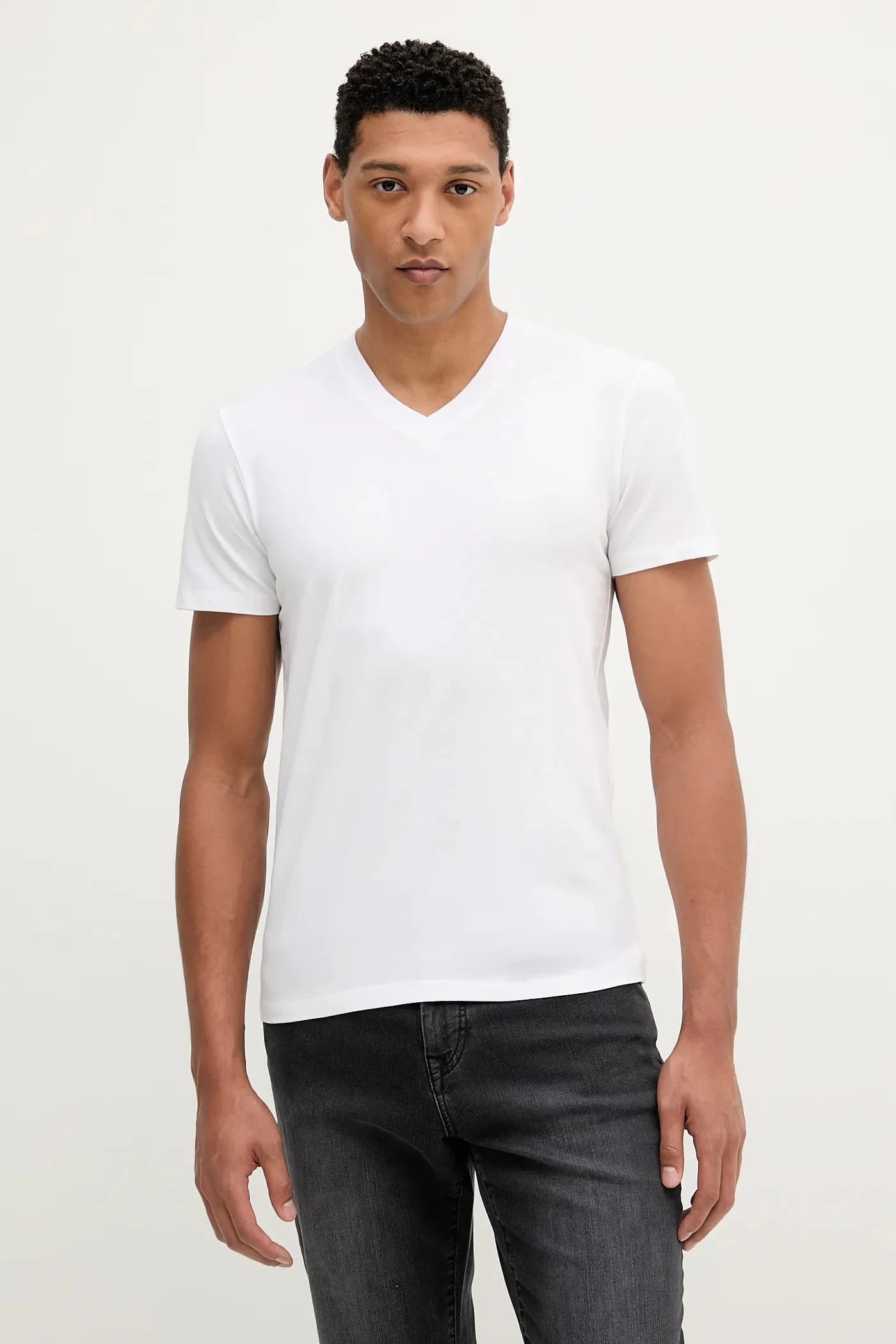 2 пары футболок