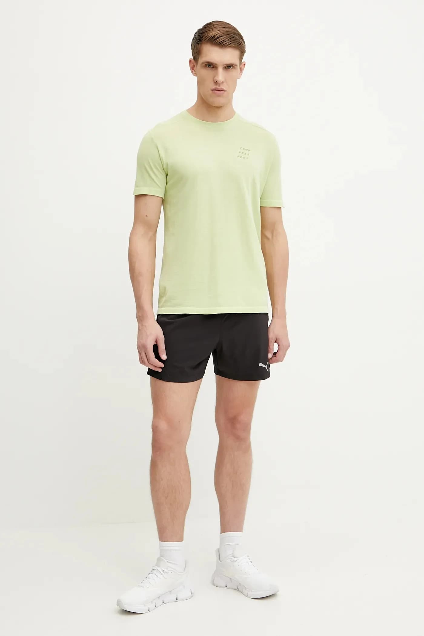 Футболка с подиумом - фото 2