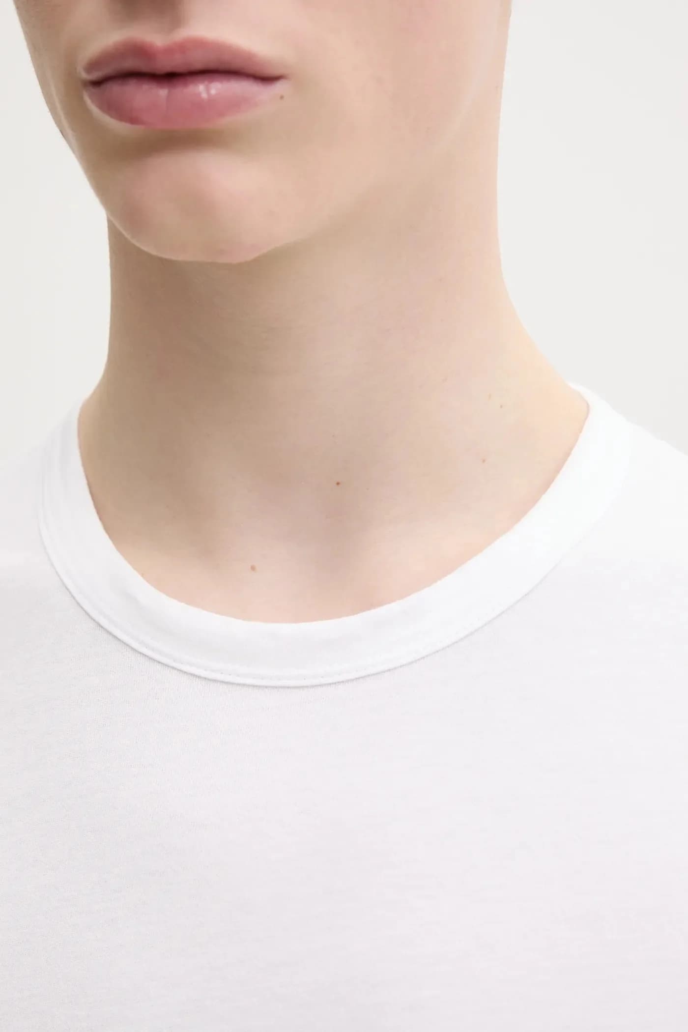 Хлопковая футболка - фото 5