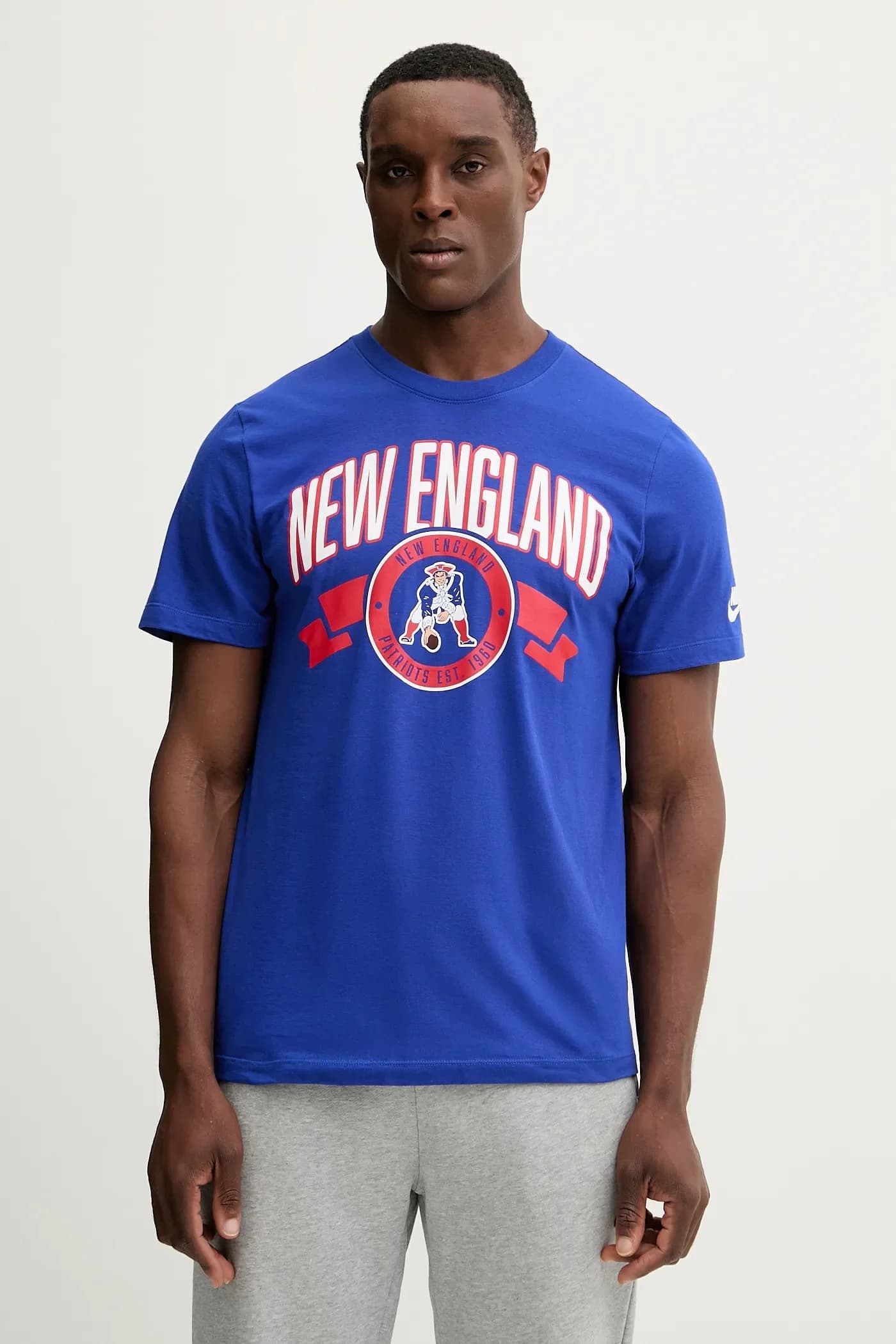 Хлопковая футболка Essential спереди и сзади