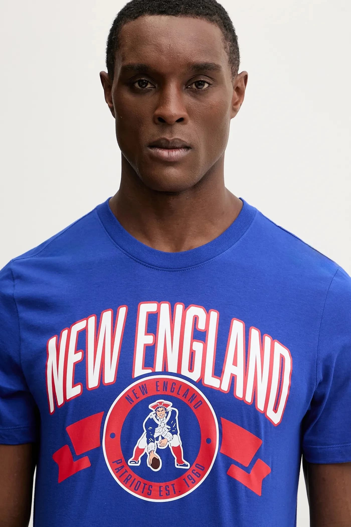 Хлопковая футболка Essential спереди и сзади - фото 4