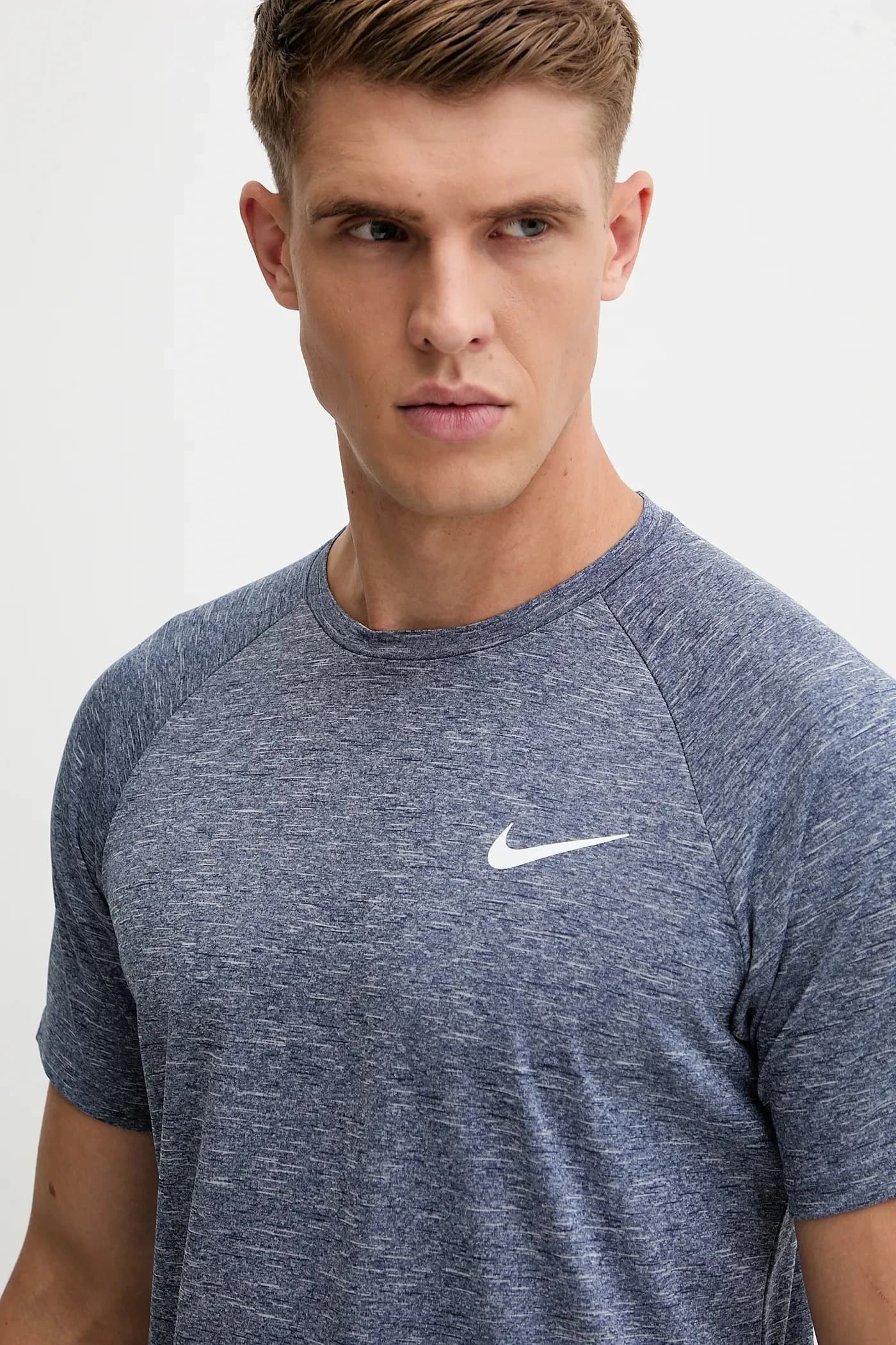 Тренировочная футболка - фото 4