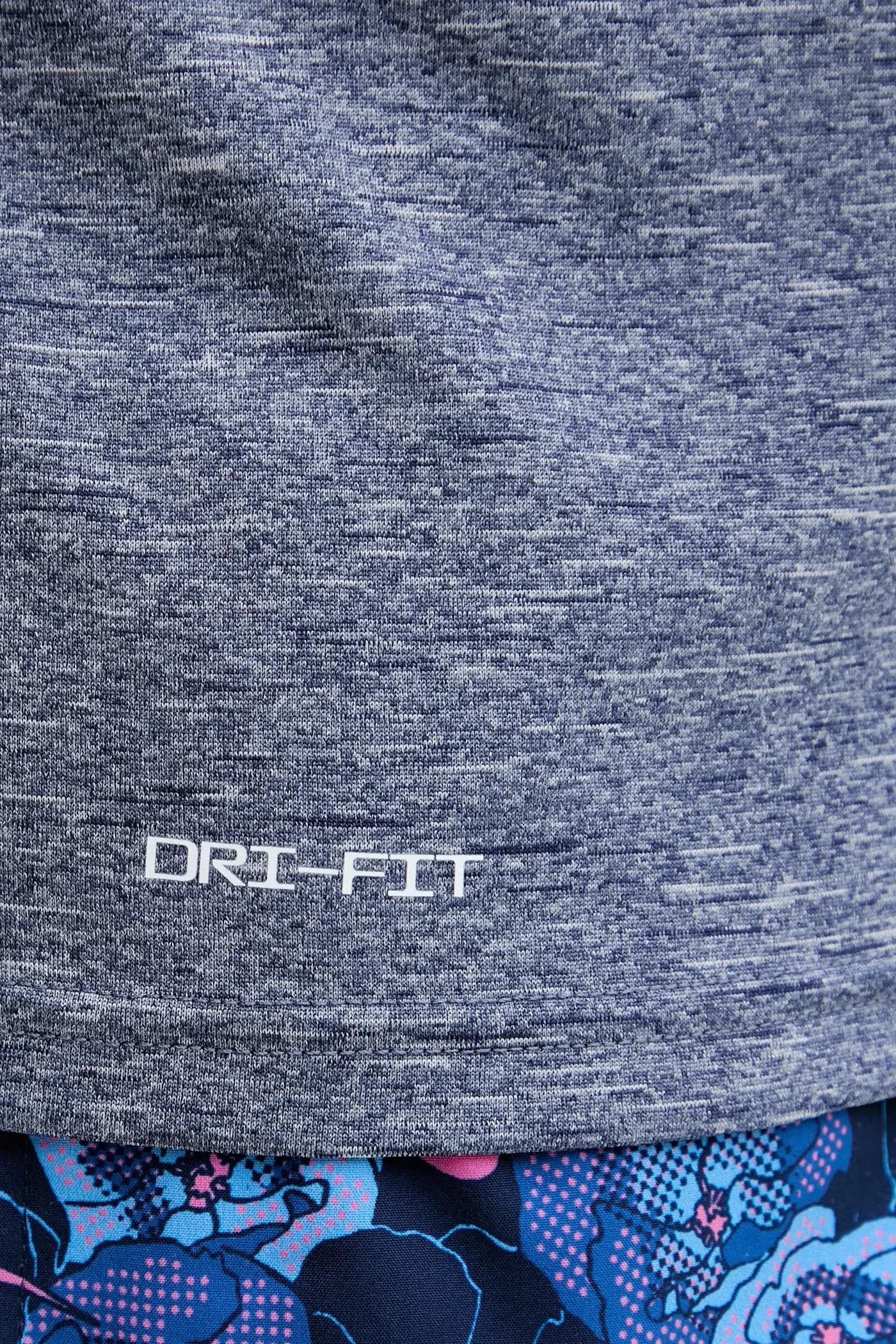 Тренировочная футболка - фото 5