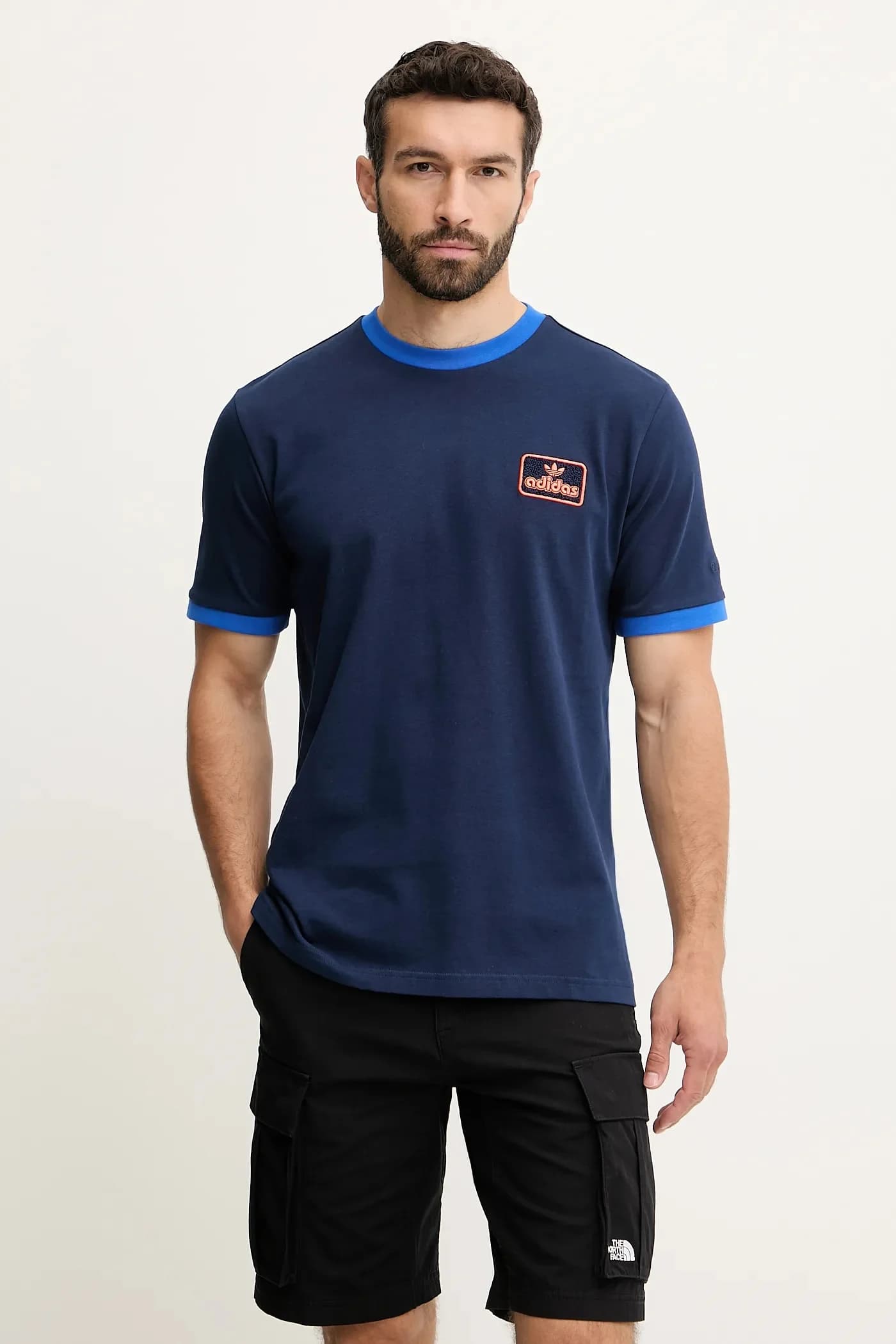 Контрастная футболка из хлопка